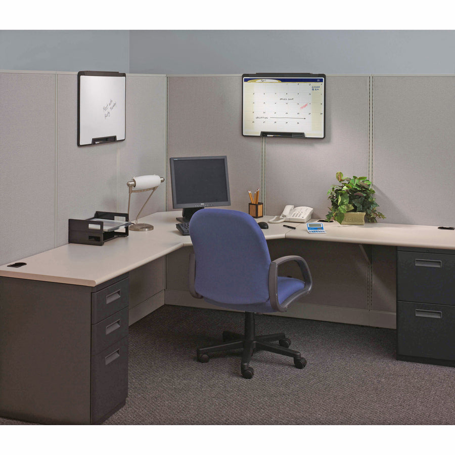 Quartet Motion Cubicle Whiteboard - 24" (2 ft) Width x 18" (1.5 ft) Height - White Melamine Surface - Black Plastic Frame - 1 Each -