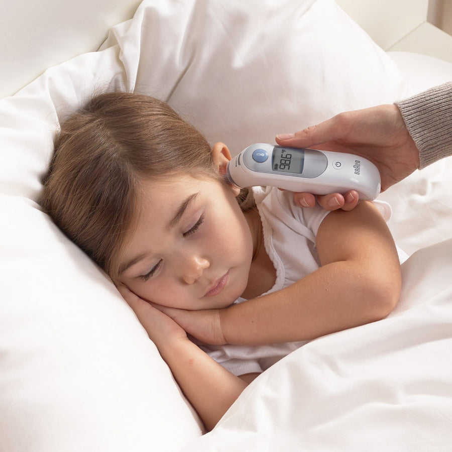braun-honeywell-thermoscan-5-ear-thermometer-memory-recall-for-ear-white-blue_hwlirt6500us - 2