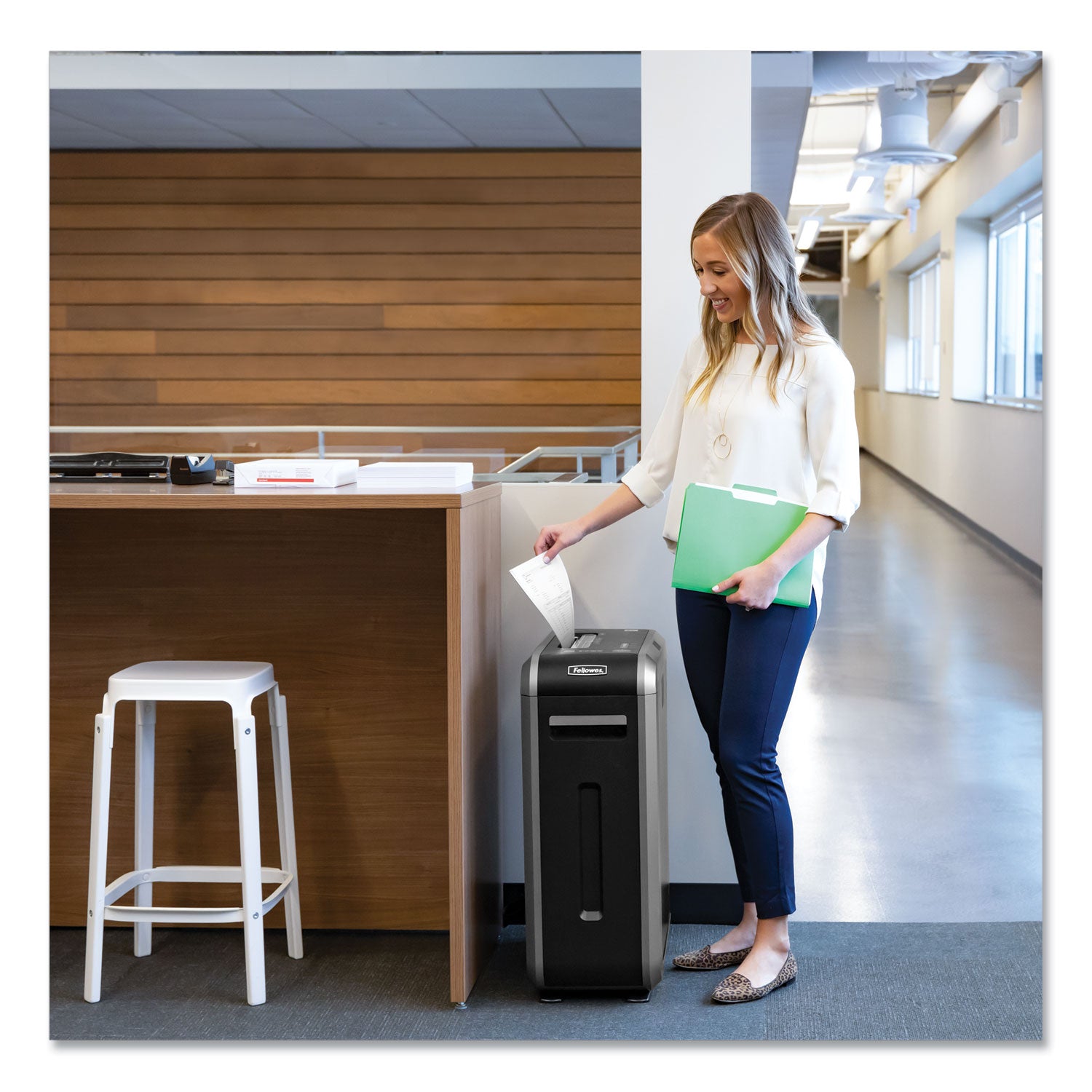 Powershred 125Ci 100% Jam Proof Cross-Cut Shredder, 20 Manual Sheet Capacity -