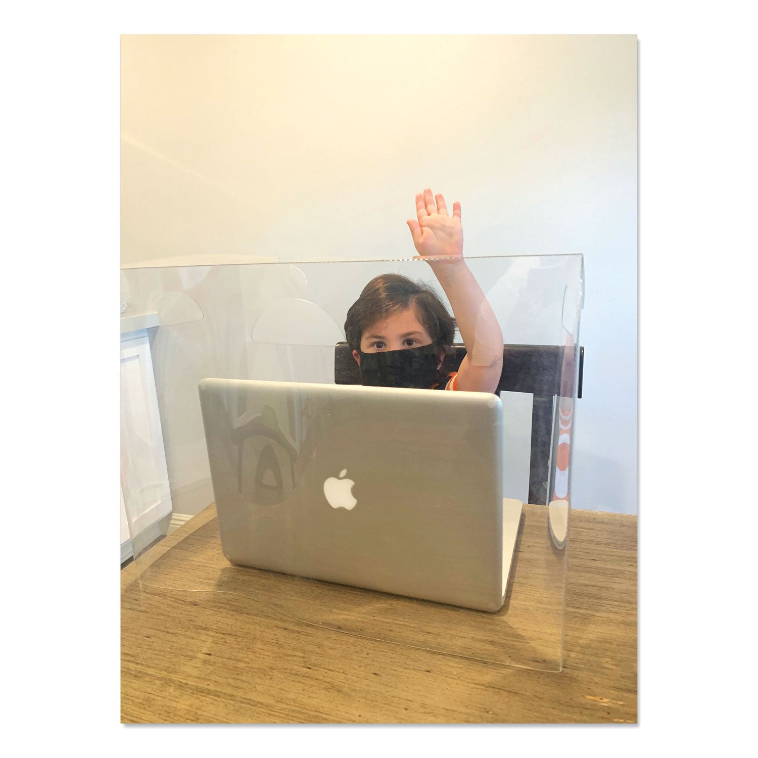 personal-space-crystal-clear-desk-dividers-185-x-95-x-14-pet-clear-36-carton_tpg986ct - 1