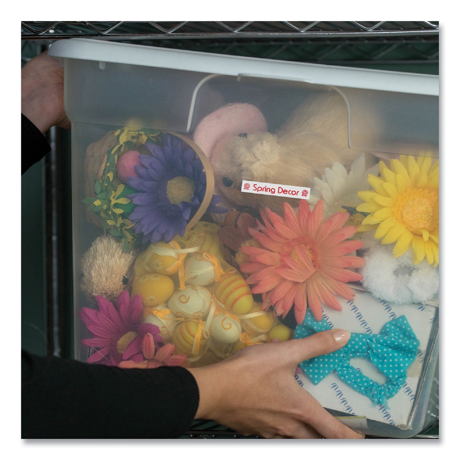 tze-standard-adhesive-laminated-labeling-tape-047-x-262-ft-red-on-white_brttze232 - 5