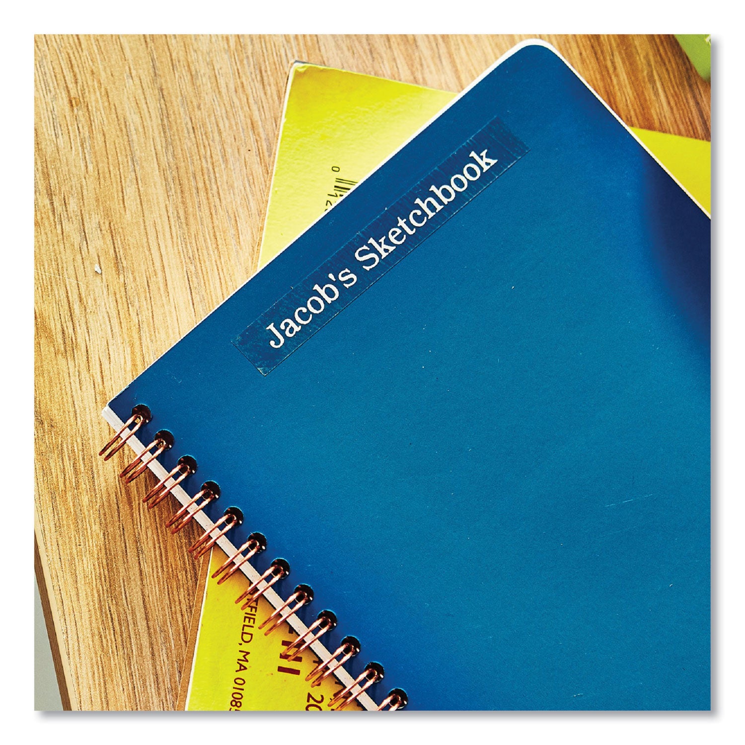 tze-laminated-removable-label-tapes-047-x-262-ft-white-on-blue_brttze535cs - 2