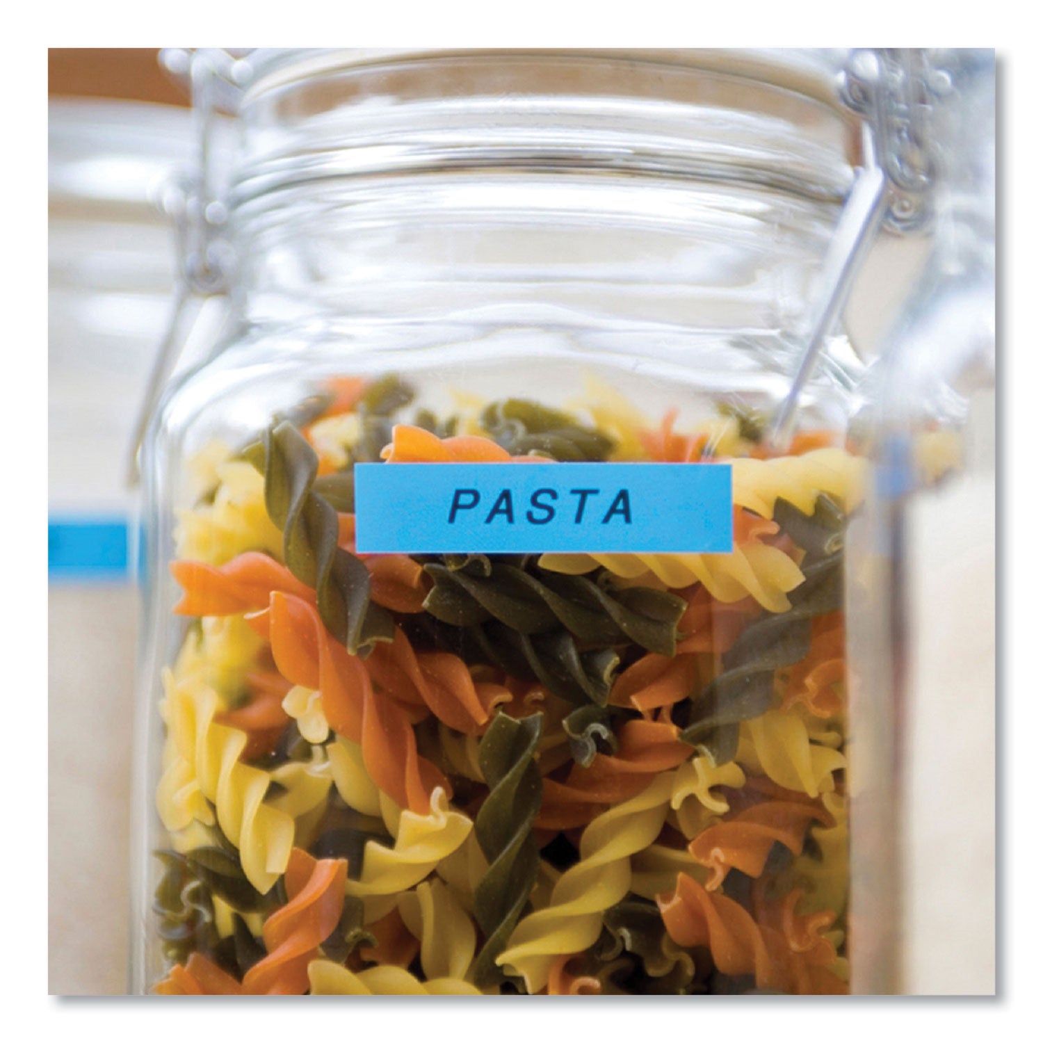 tze-laminated-removable-label-tapes-035-x-262-ft-black-on-blue_brttze521cs - 2