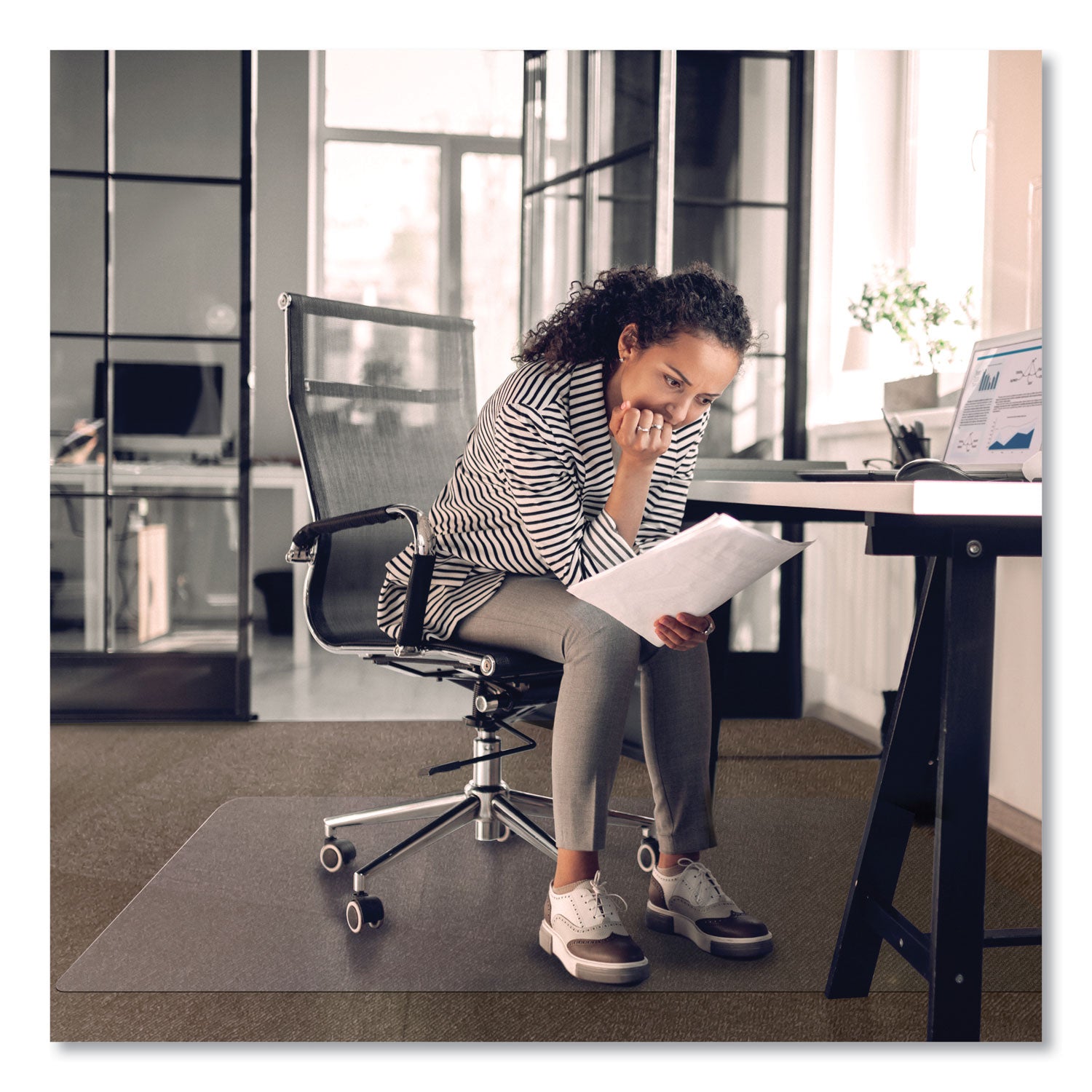 Cleartex Advantagemat Phthalate Free PVC Chair Mat for Low Pile Carpet, 53 x 45, Clear -