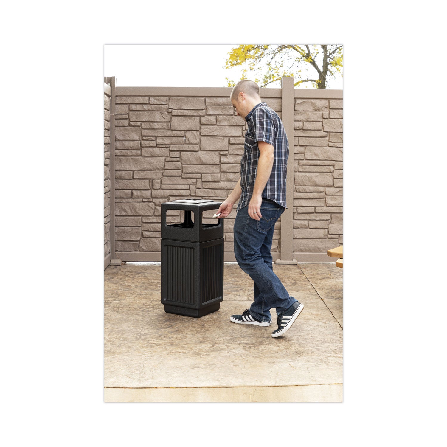 Canmeleon Recessed Panel Receptacles, 15 gal, Polyethylene, Black -