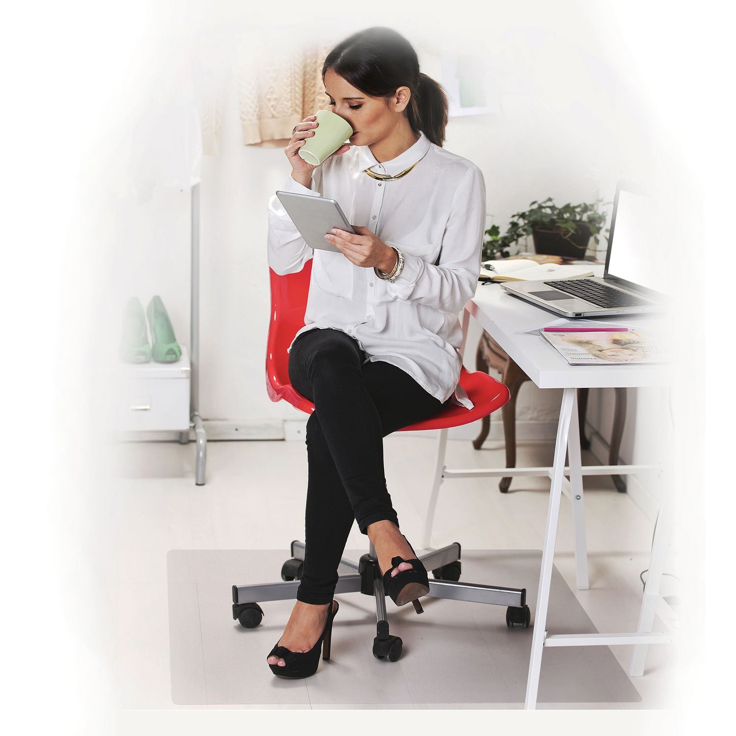 ecotex-marlon-bioplus-rectangular-polycarbonate-chair-mat-for-hard-floors-rectangular-35-x-47-clear_flrnccmflbs0002 - 2