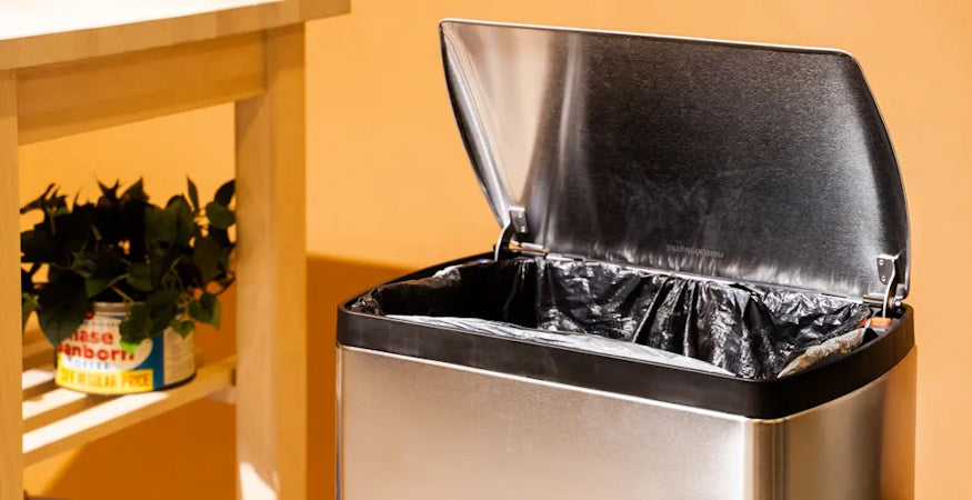 Choosing the Right Garbage Bags for Your Trash Cans