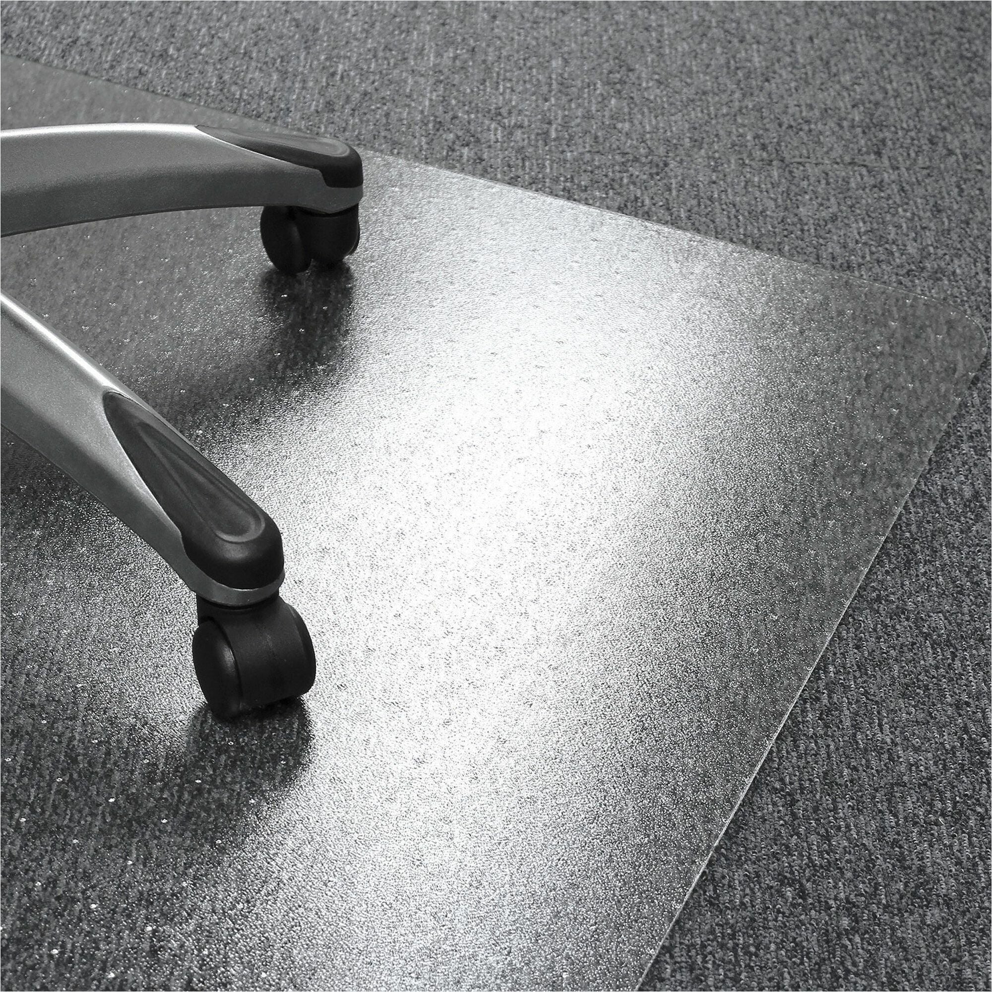 Cleartex Ultimat Polycarbonate Chair Mat for Low/Medium Pile Carpet, 35 x 47, Clear