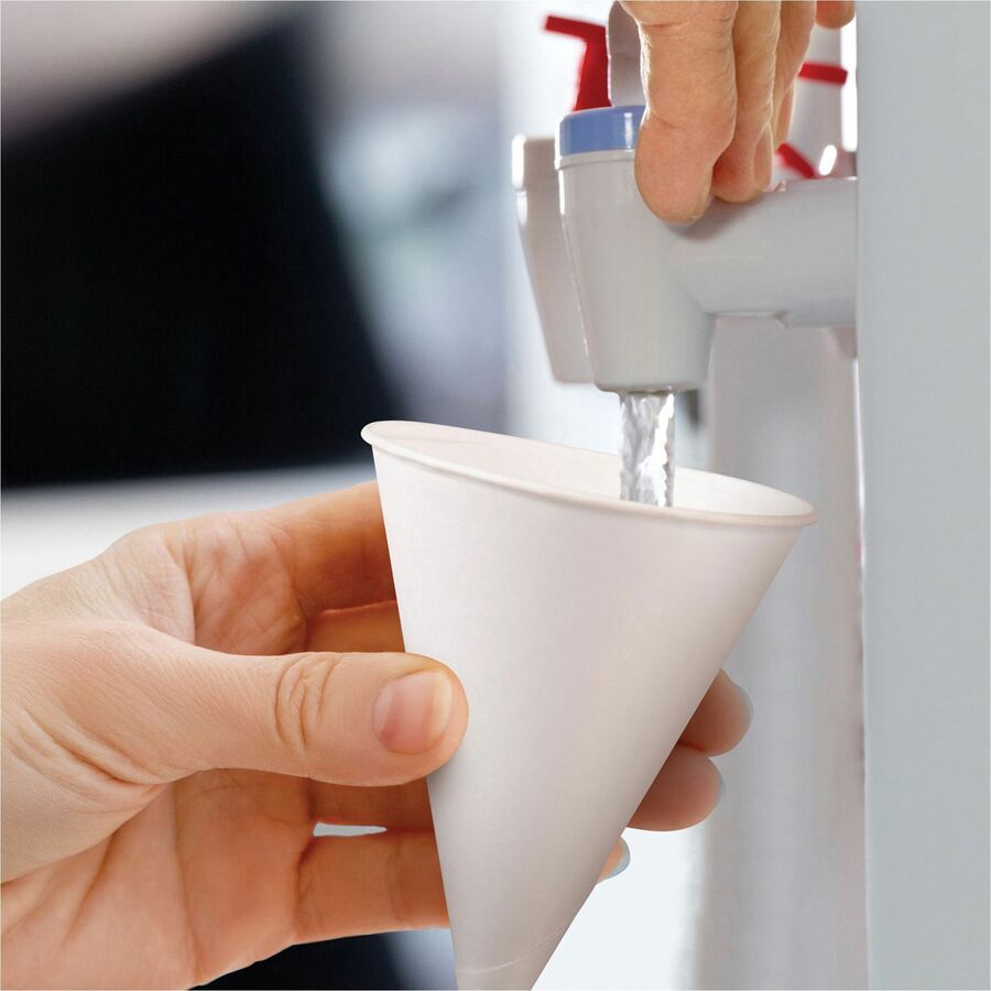 Solo Eco-Forward 4 oz Treated Paper Cone Water Cups - 200 / Pack - Cone - 25 / Carton - White - Paper - Cold Drink - 7