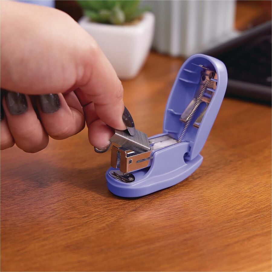 Swingline Tot Mini Stapler - 12 of 20lb Paper Sheets Capacity - 50 Staple Capacity - Mini - 1/4" Staple Size - 1 Each - Purple