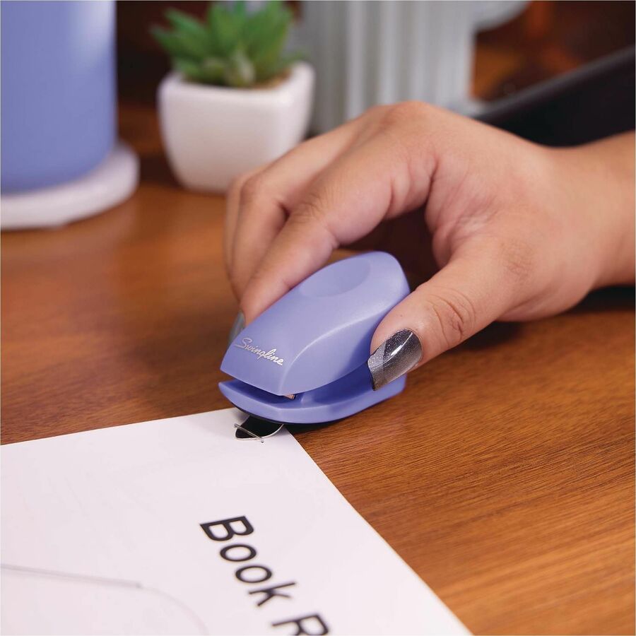 Swingline Tot Mini Stapler - 12 of 20lb Paper Sheets Capacity - 50 Staple Capacity - Mini - 1/4" Staple Size - 1 Each - Purple