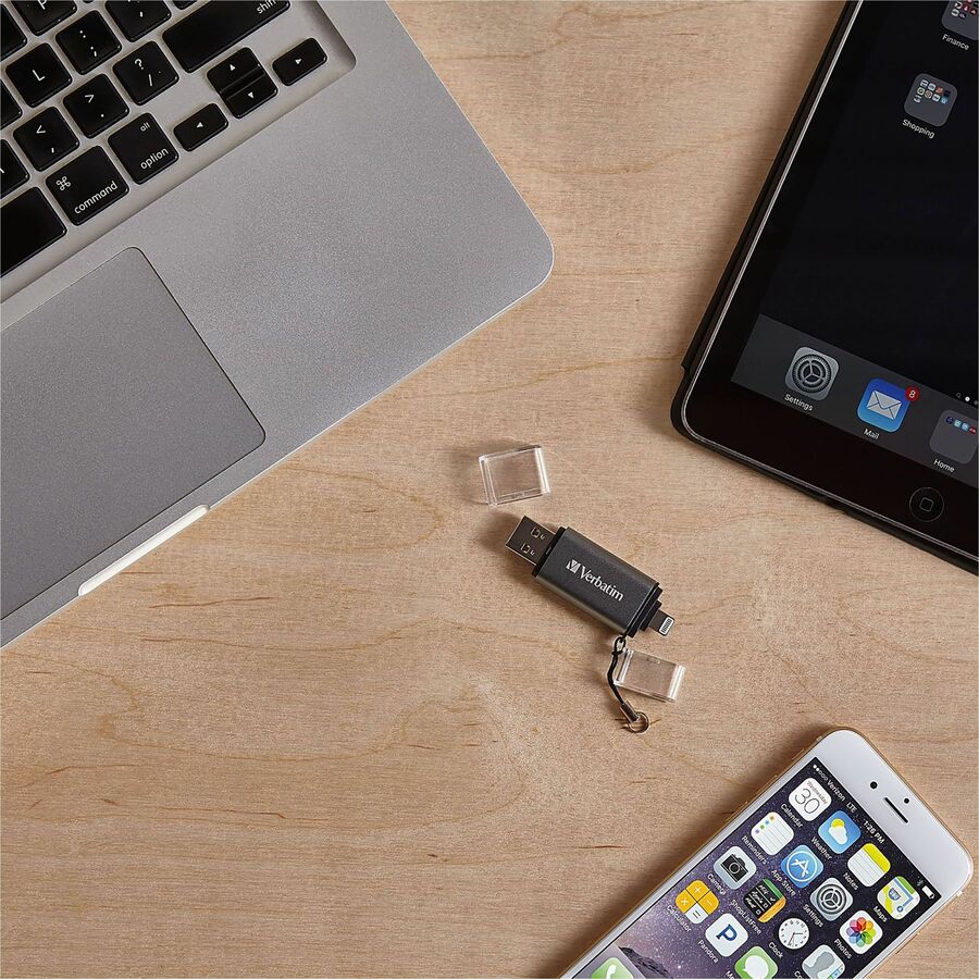 Store 'n' Go Dual USB 3.0 Flash Drive for Apple Lightning Devices, 32 GB, Graphite