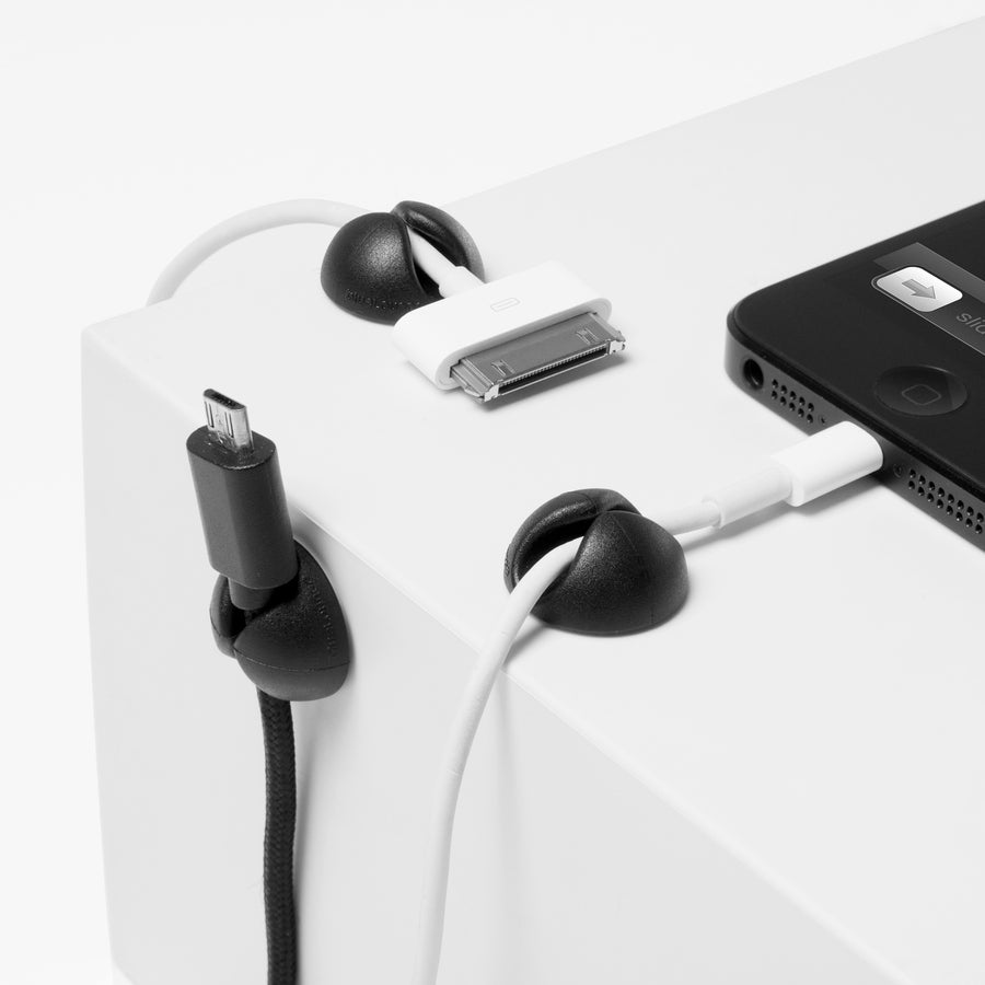 bluelounge-cabledrop-mini-cable-anchor-for-small-cords-cable-clip-black-9-080-length_avtblucdmbl - 2