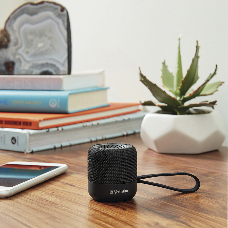 verbatim-portable-bluetooth-speaker-system-black-100-hz-to-20-khz-truewireless-stereo-battery-rechargeable-1-pack_ver70228 - 3