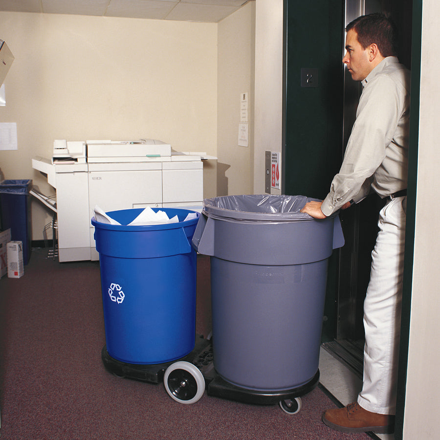 rubbermaid-commercial-brute-32-gallon-vented-recycling-containers_rcp263273ct - 2