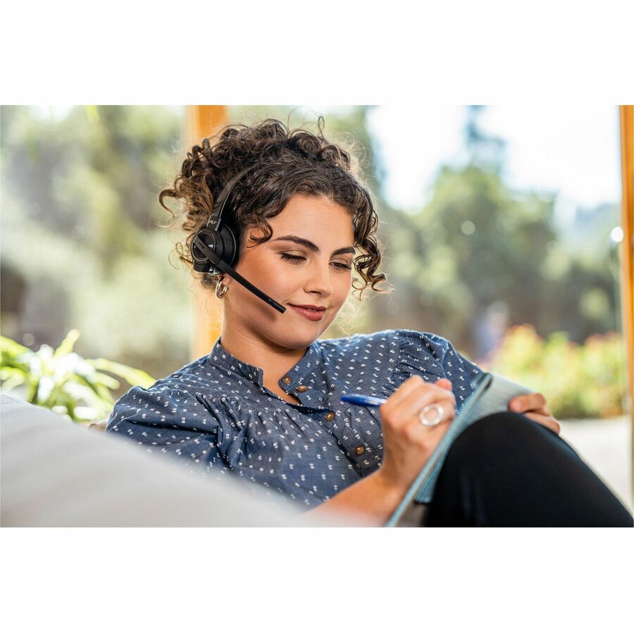 poly-savi-8210-single-ear-wireless-headset-mono-wireless-bluetooth-dect-590-ft-32-ohm-20-hz-20-khz-on-ear-over-the-head-monaural-ear-cup-noise-cancelling-microphone-black_hew7s445aa - 3