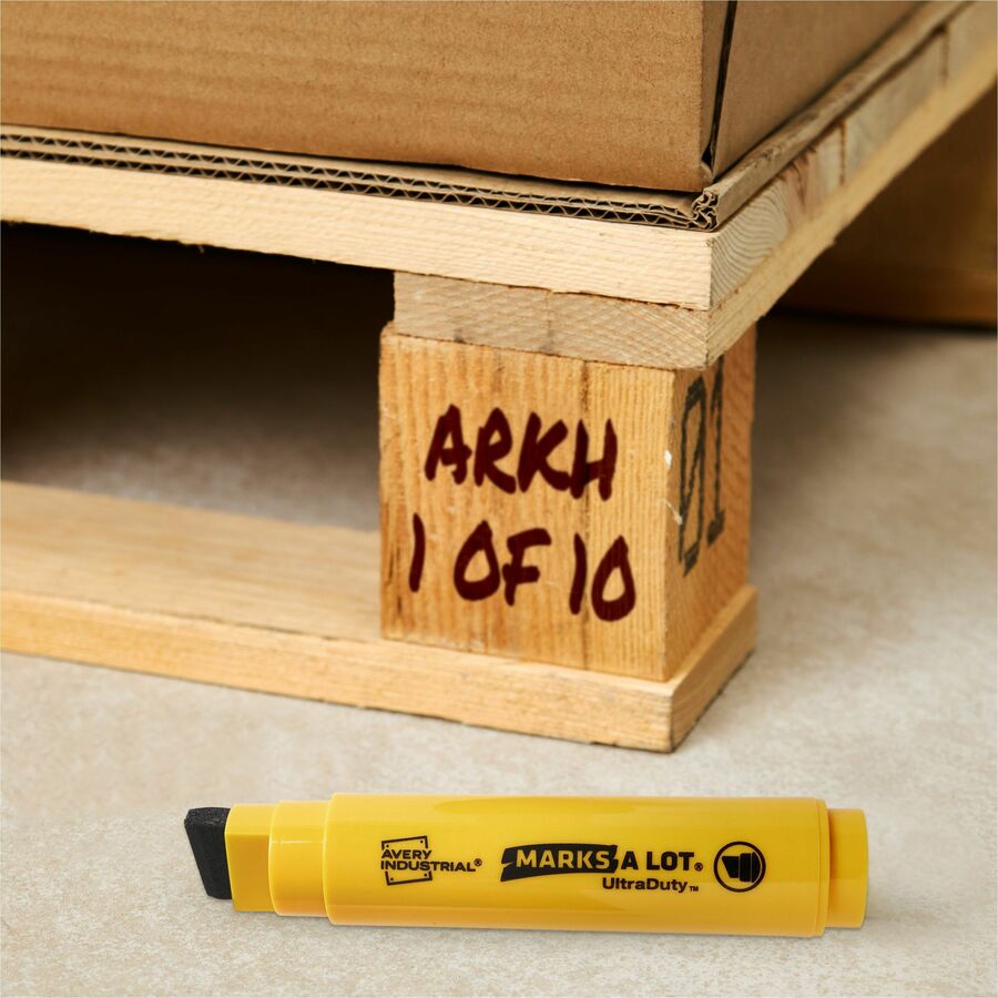 Avery UltraDuty Markers, XL Wide Tip, 12 Black Markers (29866) - Narrow, Bold Marker Point - 18 mm Marker Point Size - Chisel Marker Point Style - Black - Polyester Tip - 1