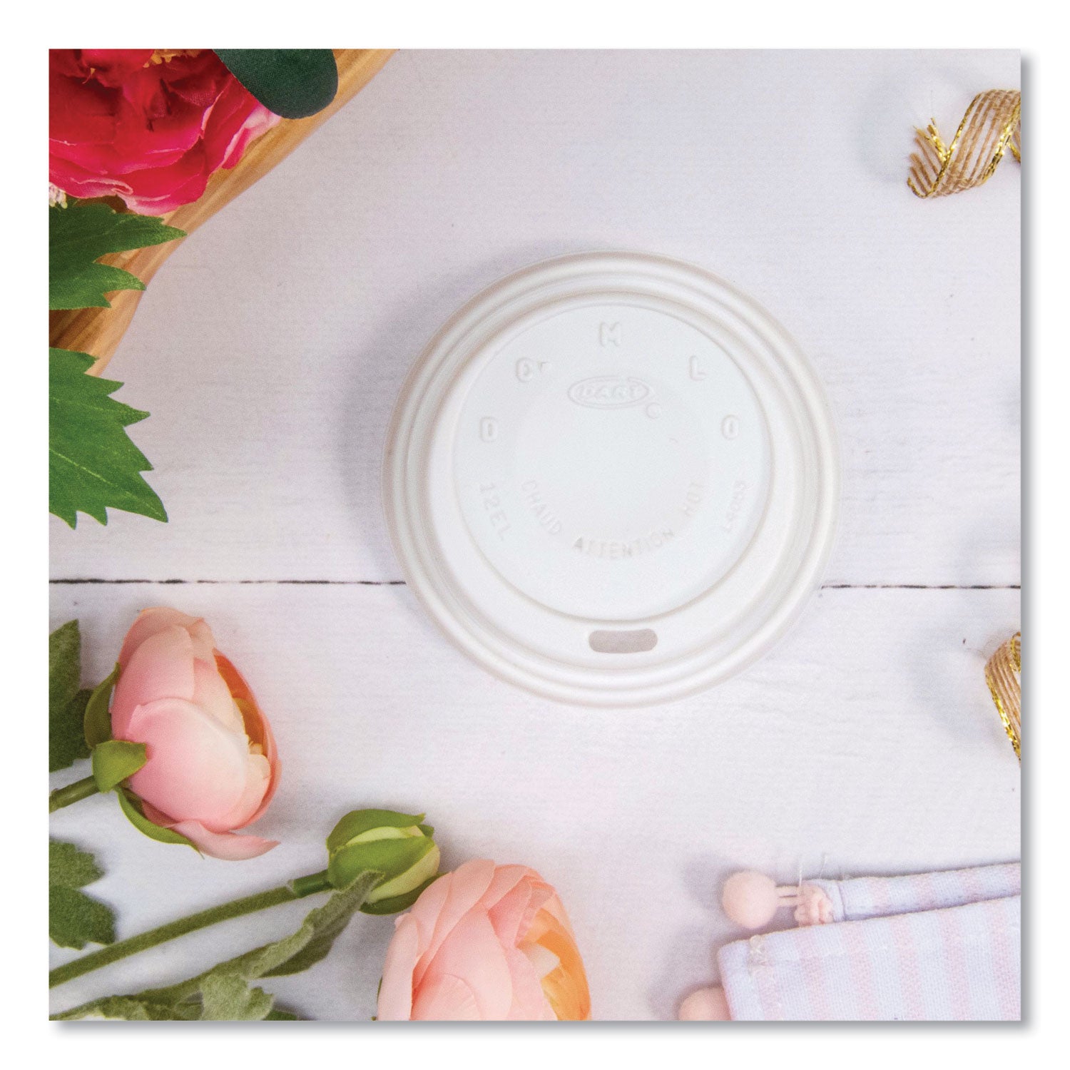 Cappuccino Dome Sipper Lids, Fits 12 oz, White, 1,000/Carton
