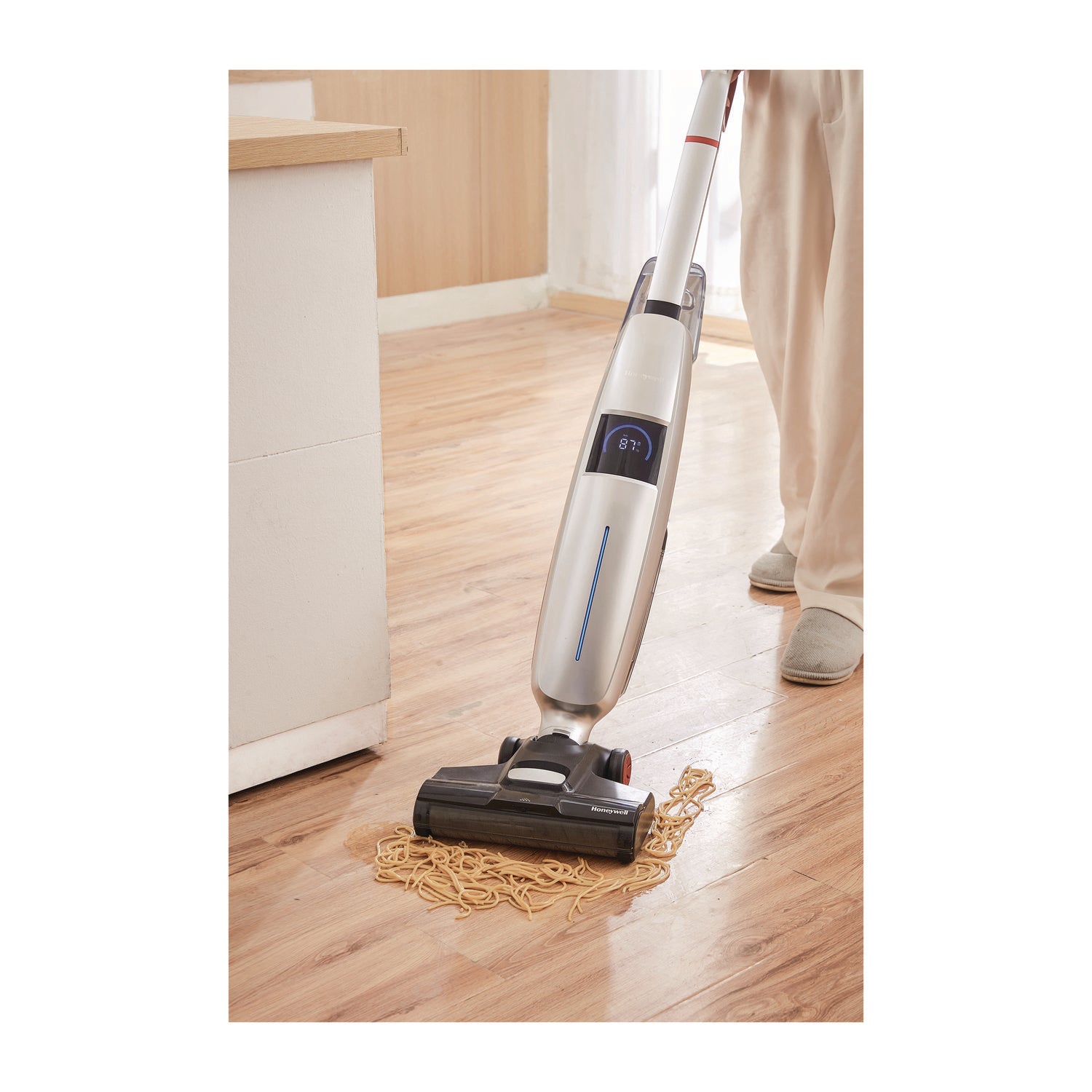 Ultamax Elite FC15 Cordless Floor Cleaner, 9 Cleaning Path, Graphite