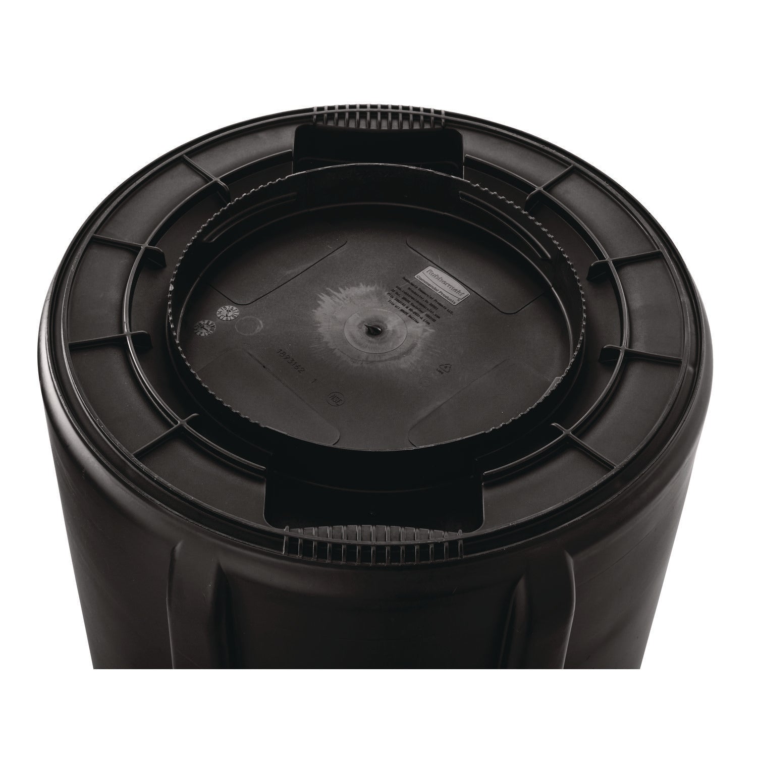 Rubbermaid Commercial Vented Brute 32-gallon Container - 32 gal Capacity - Round - Manual - UV Resistant, Vented, Fade Resistant, Crack Resistant, Crush Resistant, Warp Resistant, Reinforced Base, Durable, Tear Resistant, Damage Resistant, Contoured