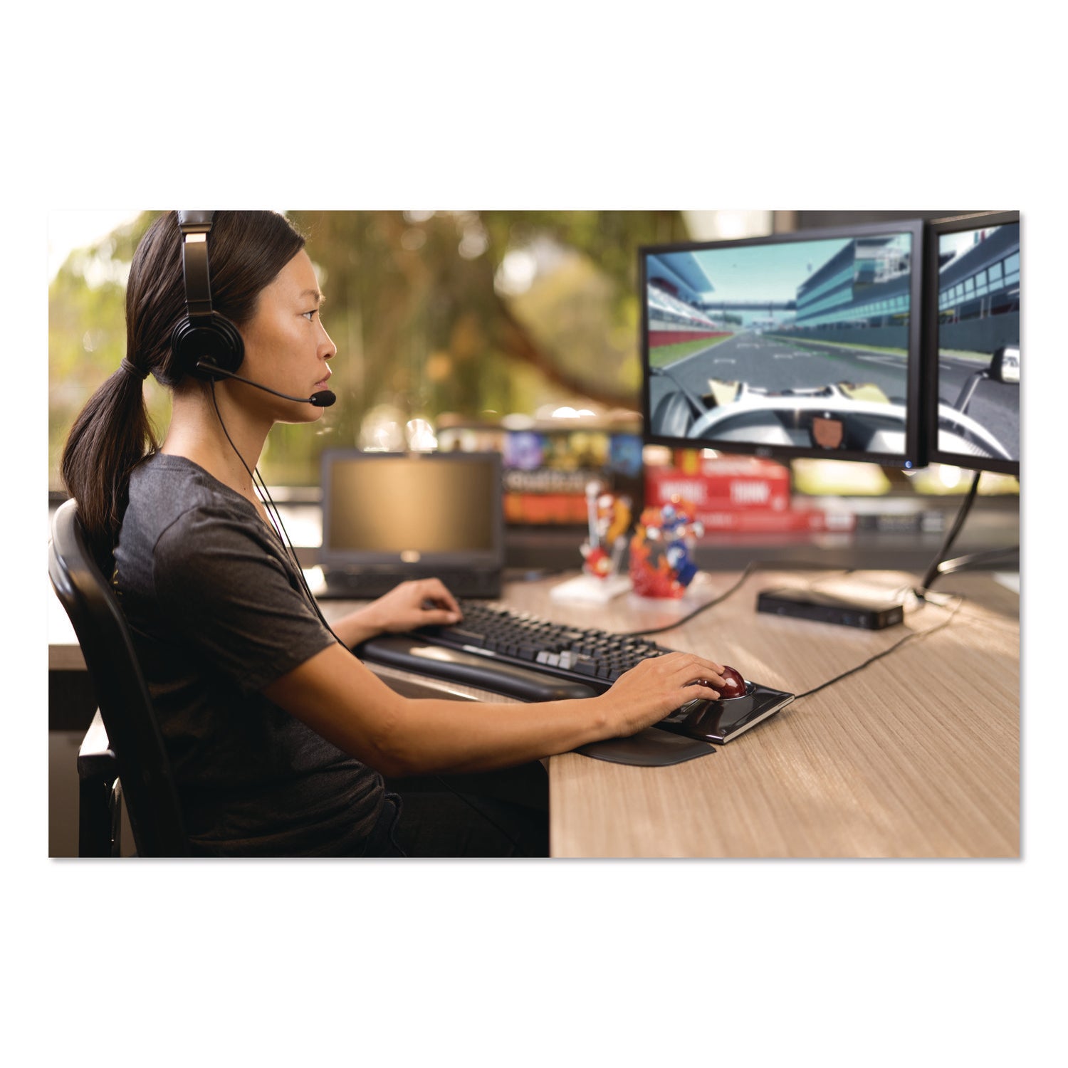 Kensington Hi-Fi Headphones with Mic - Stereo - Mini-phone (3.5mm) - Wired - Over-the-head - Binaural - Circumaural - 6 ft Cable - Noise Cancelling Microphone - Noise Canceling - Black