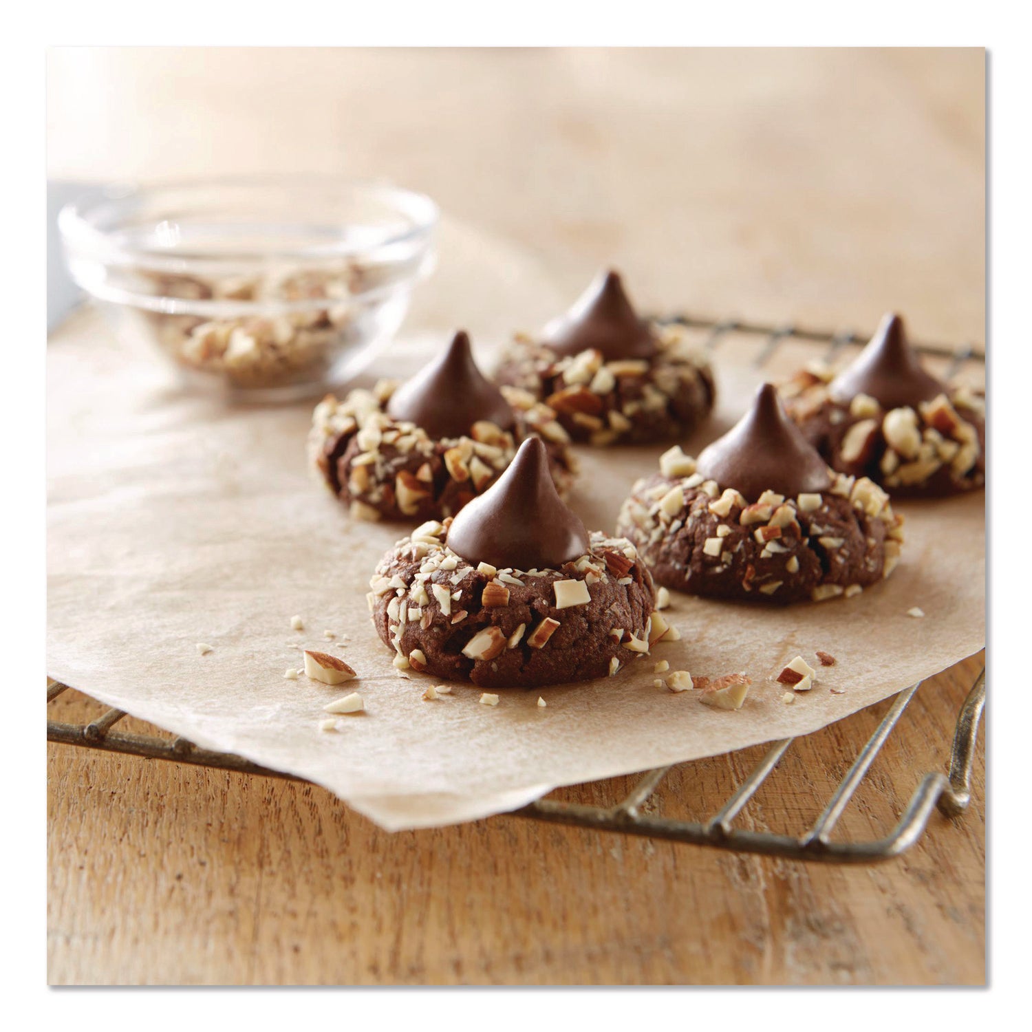 KISSES Milk Chocolate with Almonds, Party Pack, 32 oz Bag, Ships in 1-3 Business Days