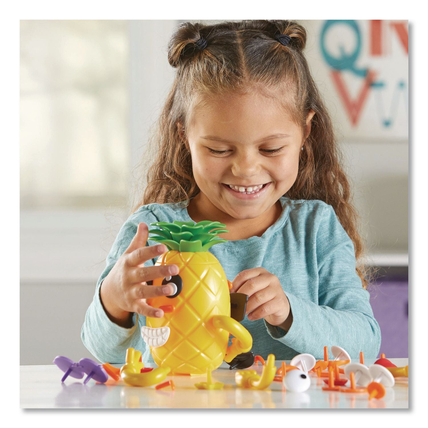 Learning Resources Big Feelings Pineapple Deluxe Set - Theme/Subject: Learning - Skill Learning: Emotion, Feeling - 3 Year & Up - Multi