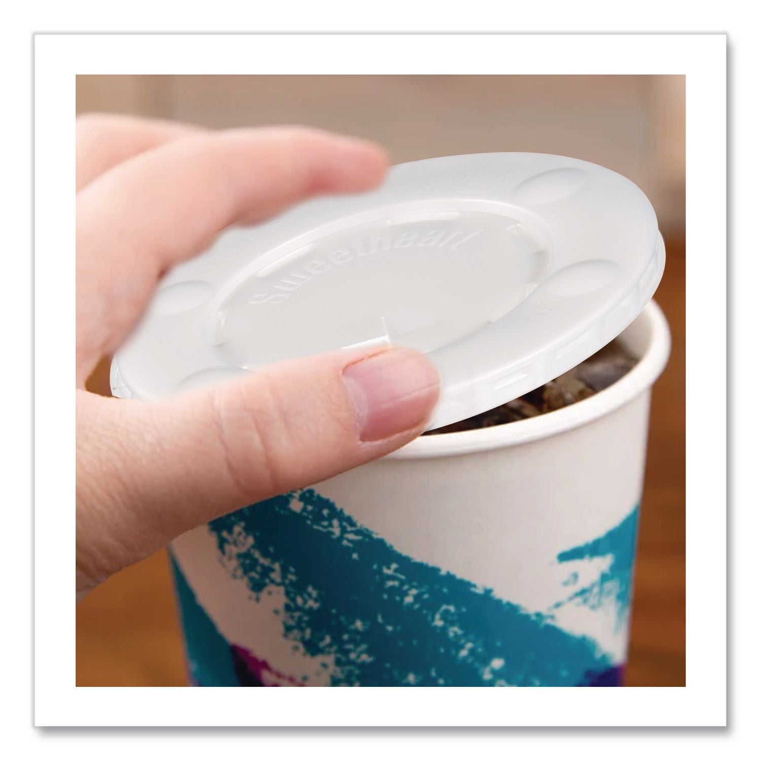 Straw-Slot Cold Cup Lids, Fits 10 oz Cups, Clear, 100/Pack
