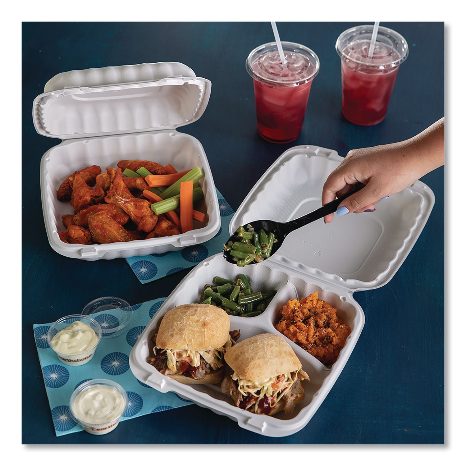 EarthChoice SmartLock Microwavable MFPP Hinged Lid Container, 9 x 9 x 3.1, White, Plastic, 120/Carton