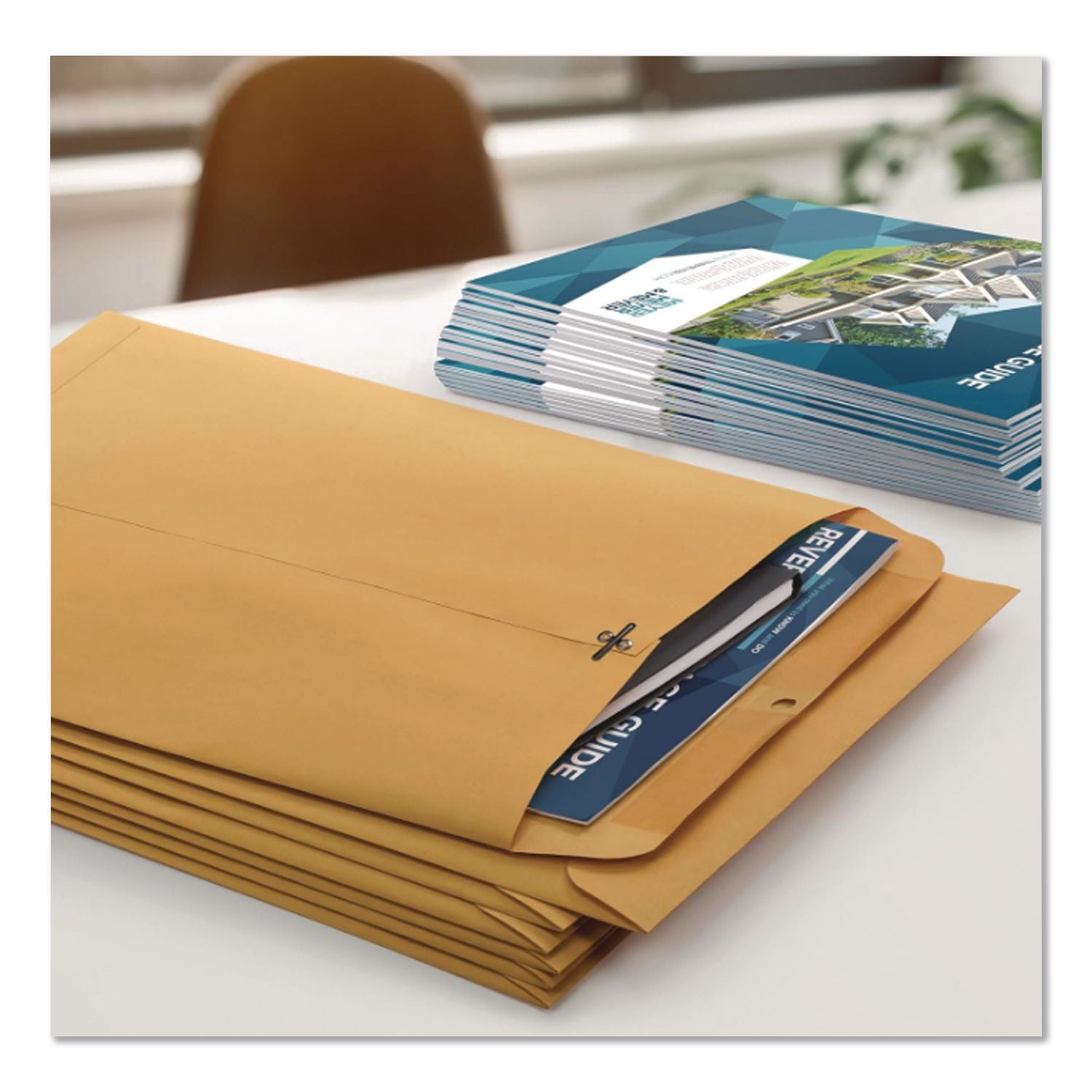 Clasp Envelope, 32 lb Bond Weight Kraft, #12 1/2, Square Flap, Clasp/Gummed Closure, 9.5 x 12.5, Brown Kraft, 100/Box