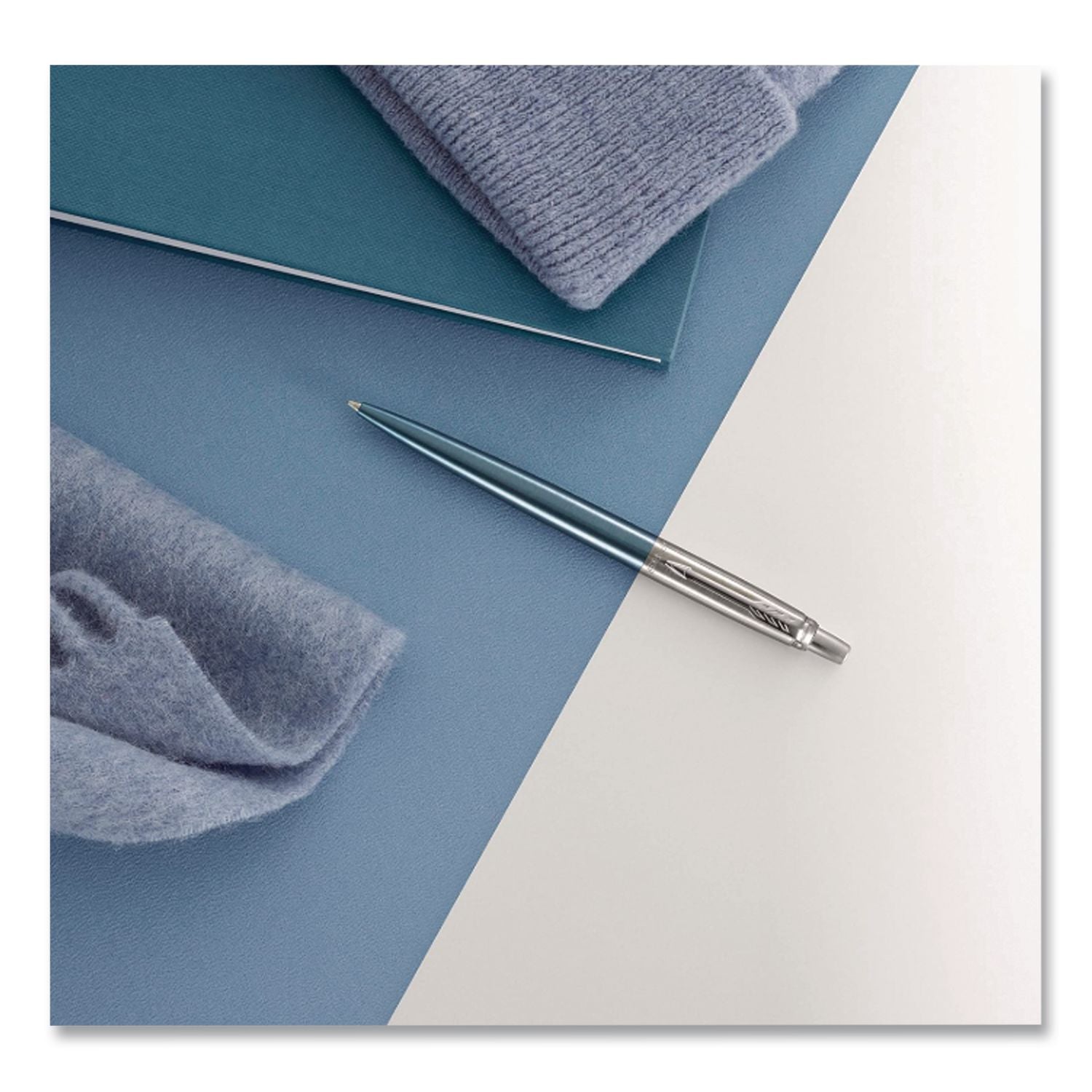 Jotter Ballpoint Pen, Retractable, Medium 0.7 mm, Blue Ink, Waterloo Blue/Chrome Barrel
