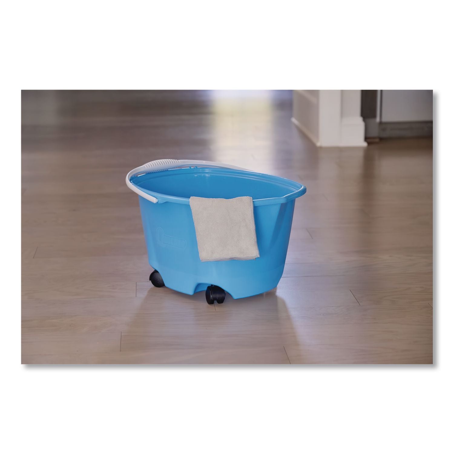 EZ-Glide Bucket on Wheels, 5 qt, Blue