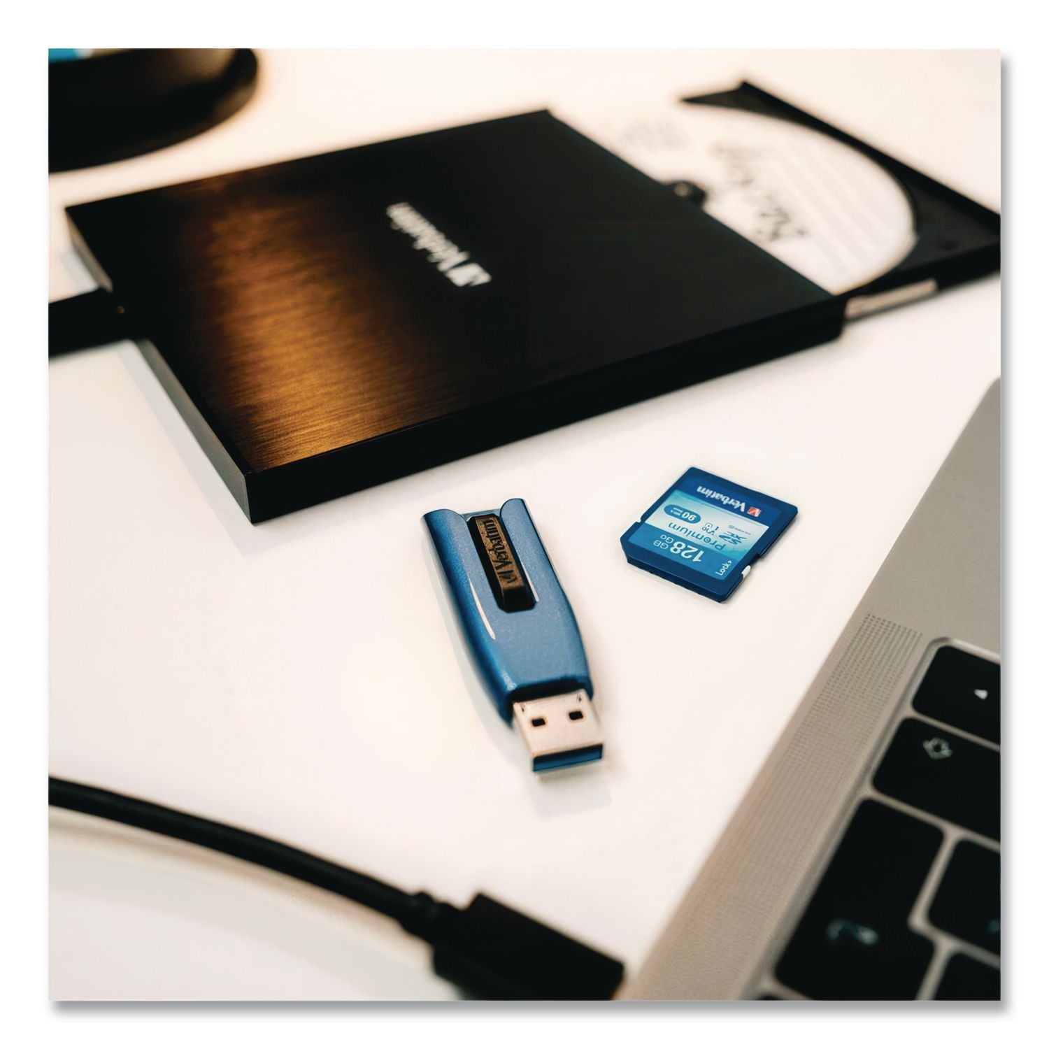 V3 Max USB 3.0 Flash Drive, 64 GB, Blue