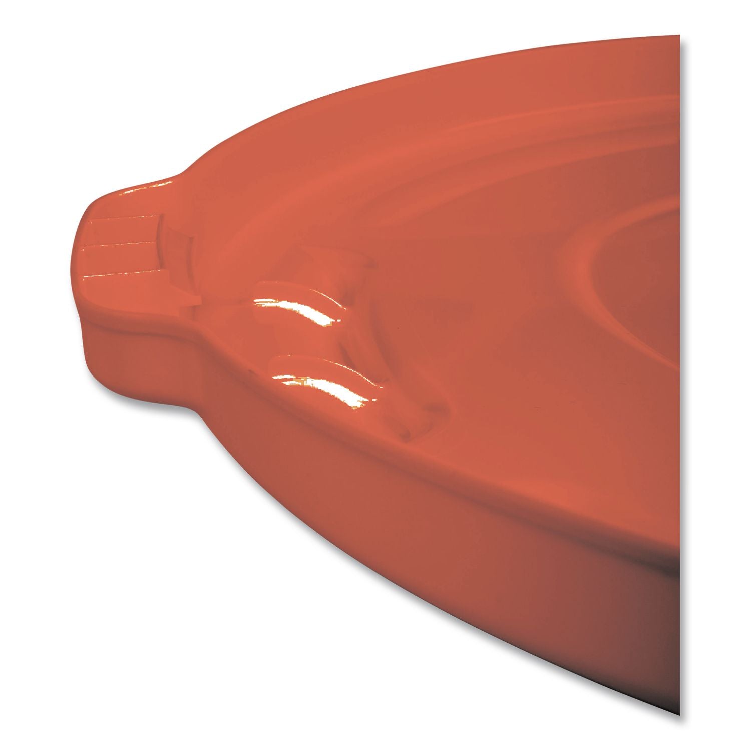 BRUTE Self-Draining Flat Top Lids for 32 gal Round BRUTE Containers, 22.25" Diameter, Red