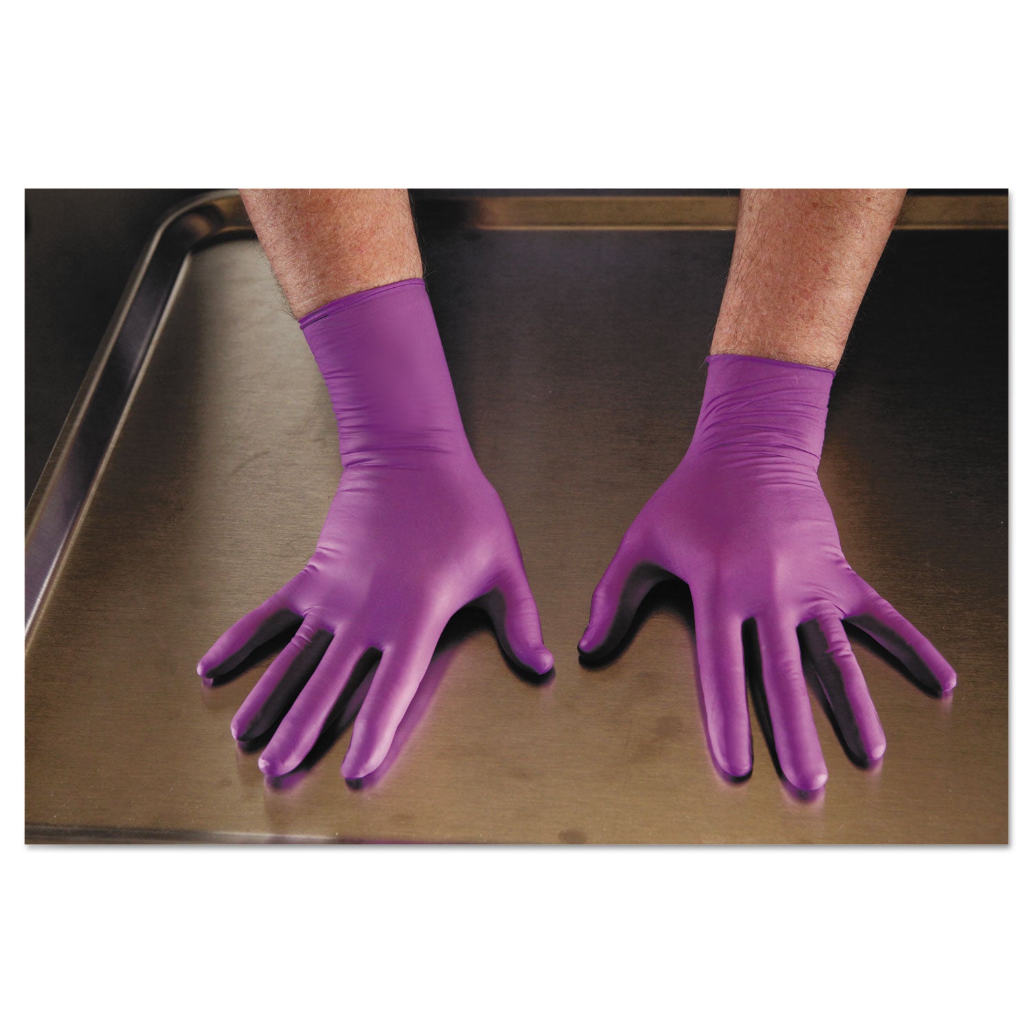 purple-nitrile-exam-gloves-310-mm-length-medium-purple-500-carton_kcc50602 - 1
