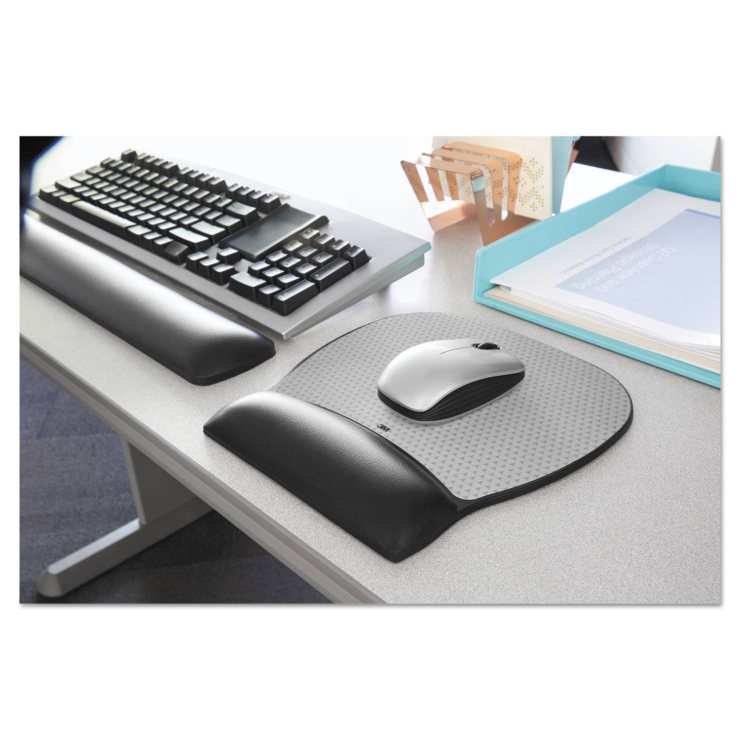 Antimicrobial Gel Large Mouse Pad with Wrist Rest, 9.25 x 8.75, Black - 