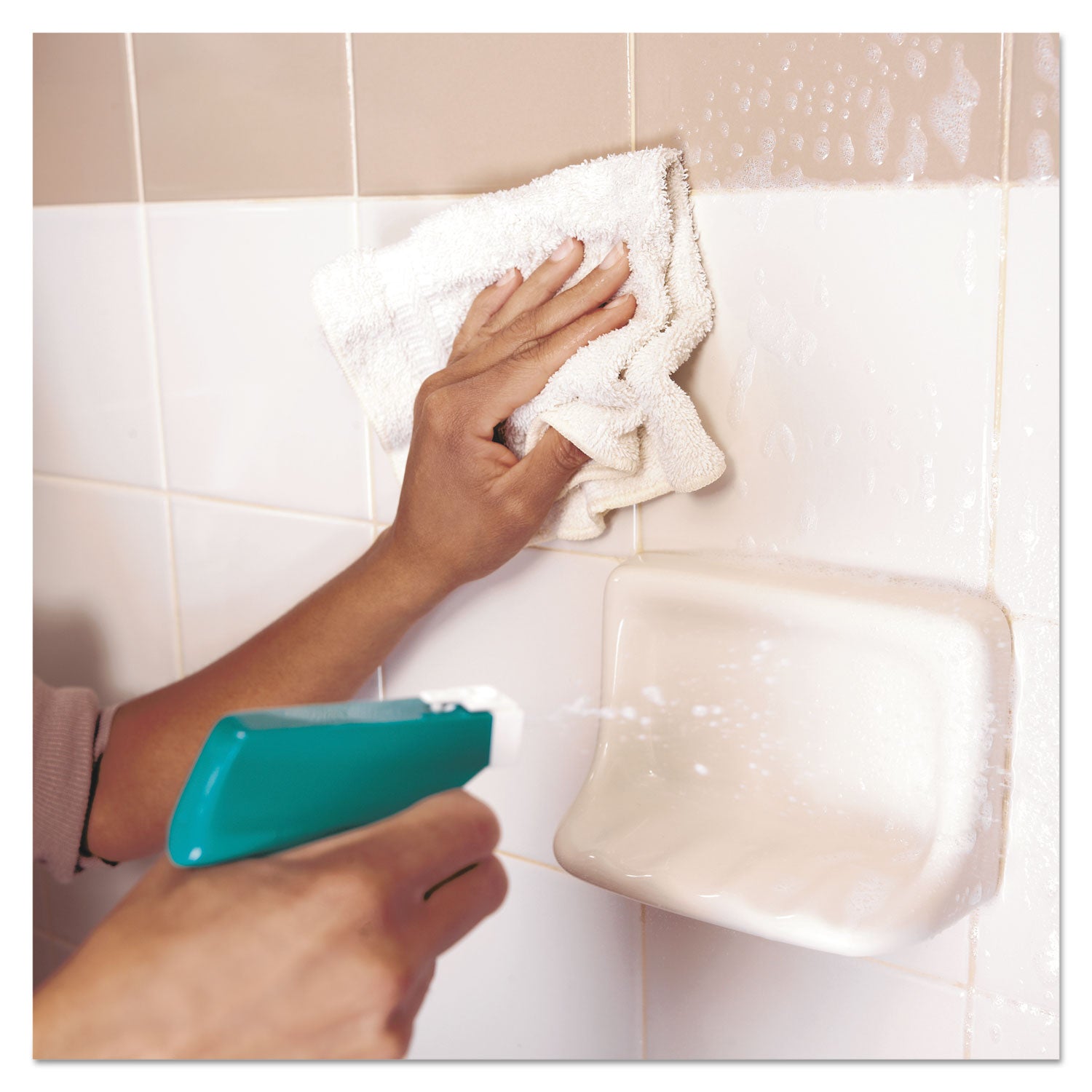 Cleaner with Bleach, Liquid, One Gallon Bottle, 3/Carton