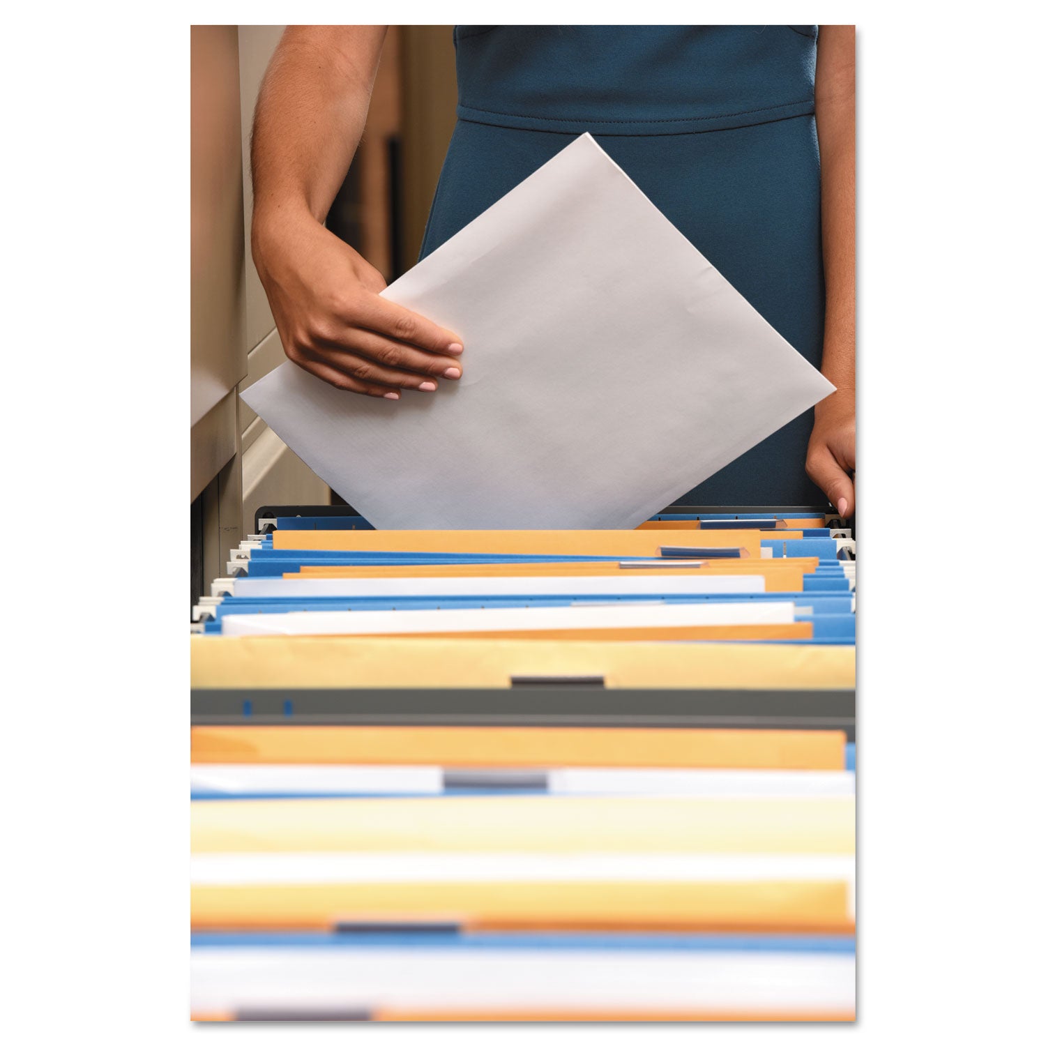Catalog Envelope, 24 lb Bond Weight Paper, #1, Square Flap, Gummed Closure, 6 x 9, White, 500/Box - 
