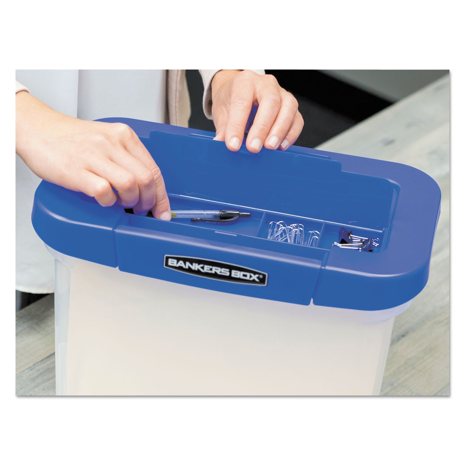 heavy-duty-portable-file-box-letter-files-1425-x-863-x-1106-clear-blue_fel0086301 - 5