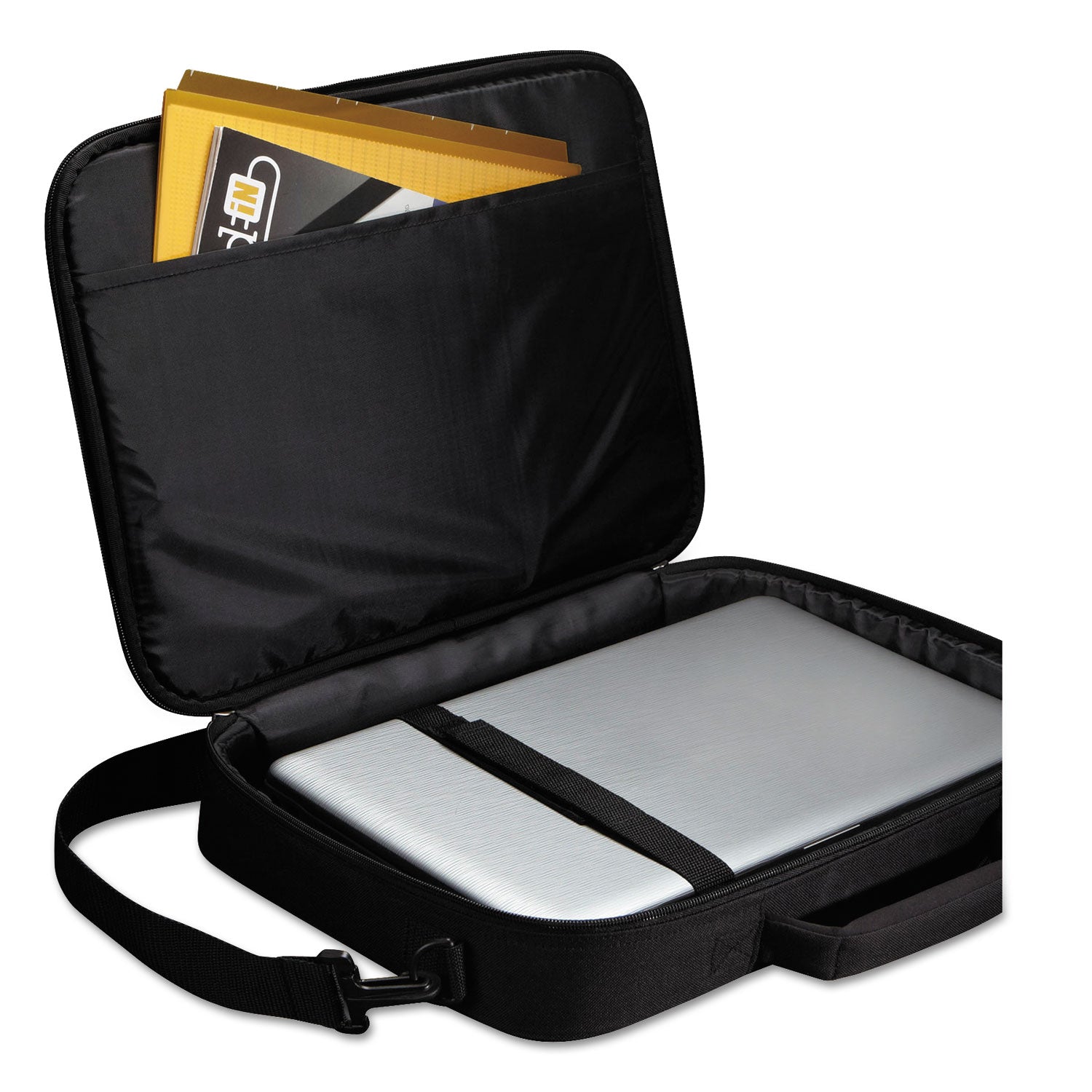 primary-laptop-clamshell-case-fits-devices-up-to-17-polyester-185-x-35-x-157-black_clg3201490 - 2