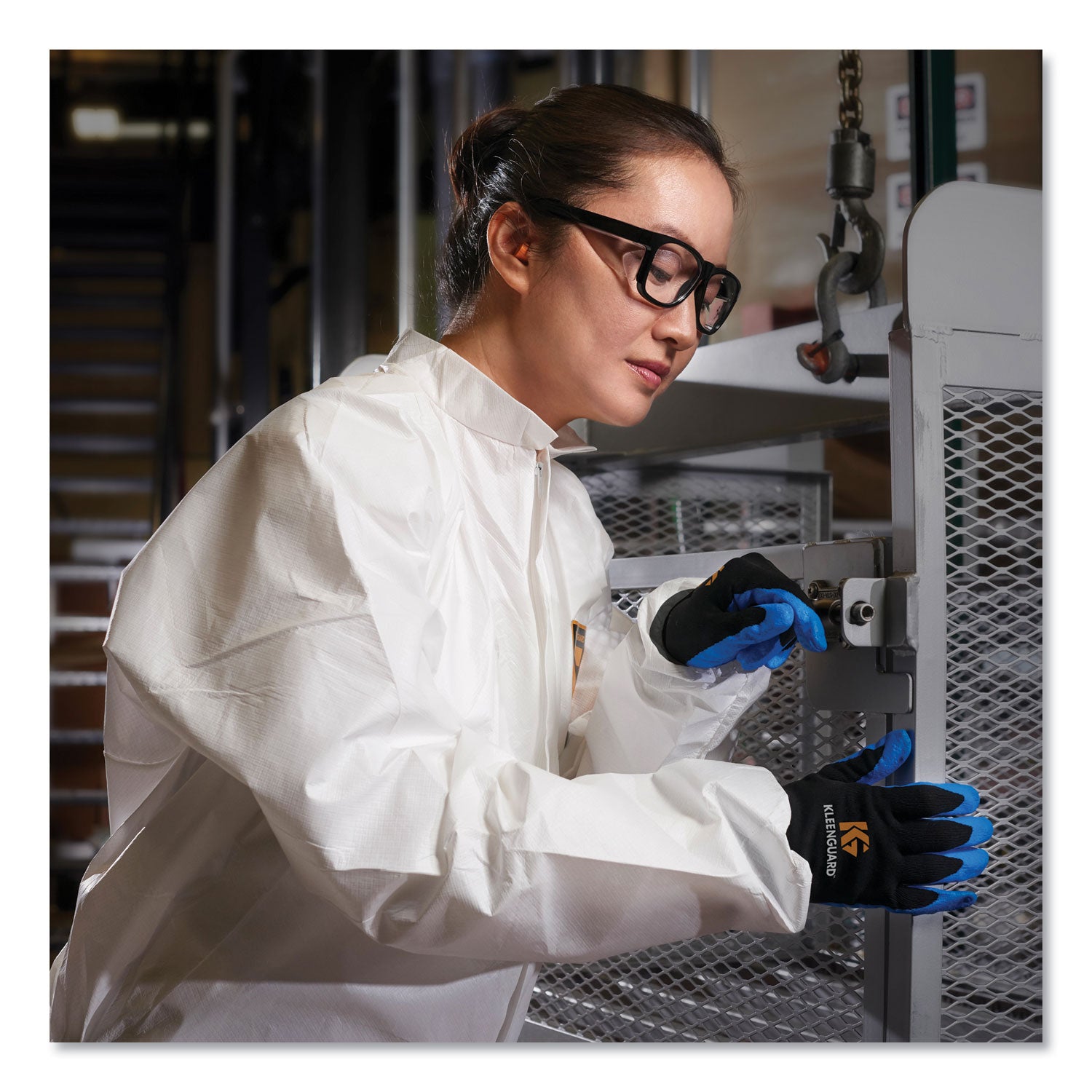 a40-elastic-cuff-and-ankles-coveralls-4x-large-white-25-carton_kcc44317 - 5