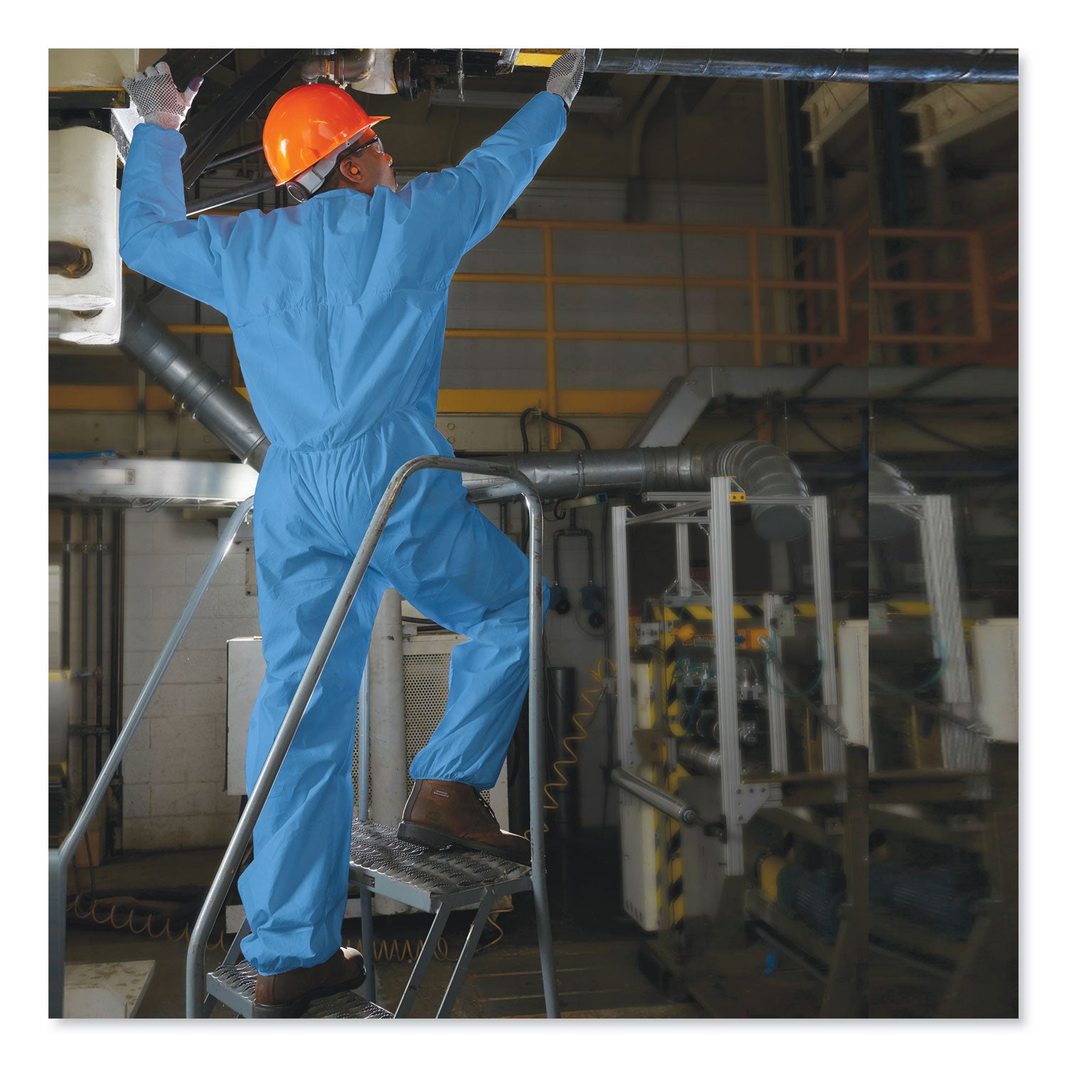 a20-breathable-particle-protection-coveralls-large-blue-24-carton_kcc58533 - 4