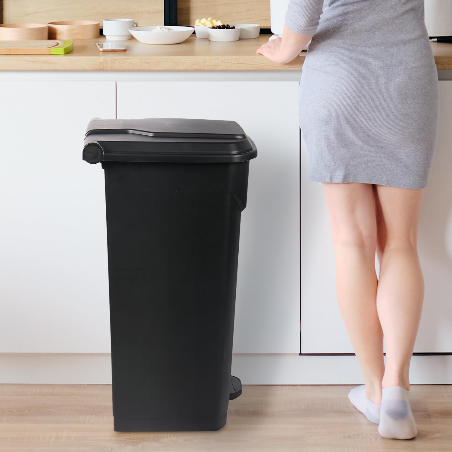 27 Gal Step-On Indoor Trash Can, Black