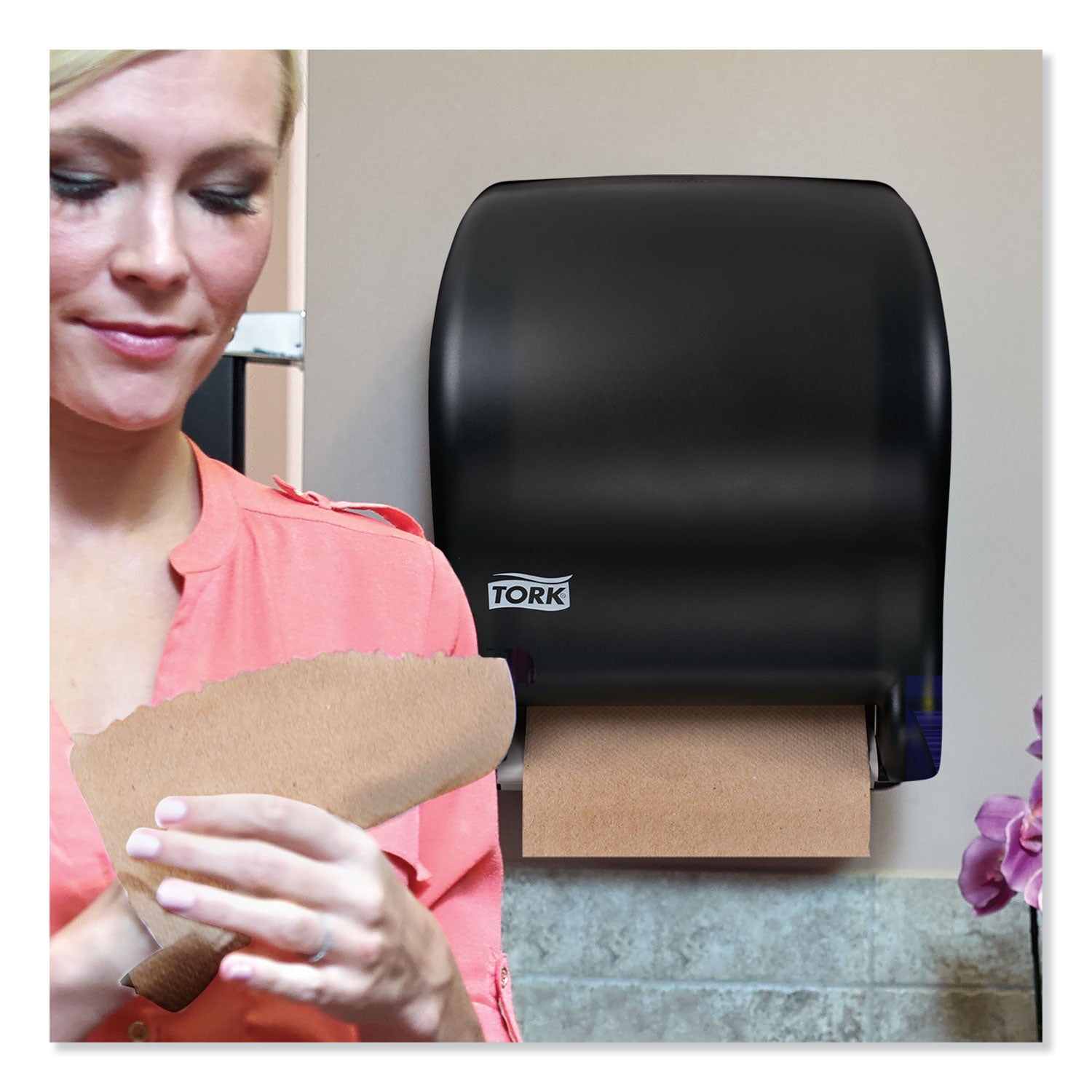 universal-hardwound-roll-towel-1-ply-788-x-800-ft-natural-6-carton_trkrk800e - 7