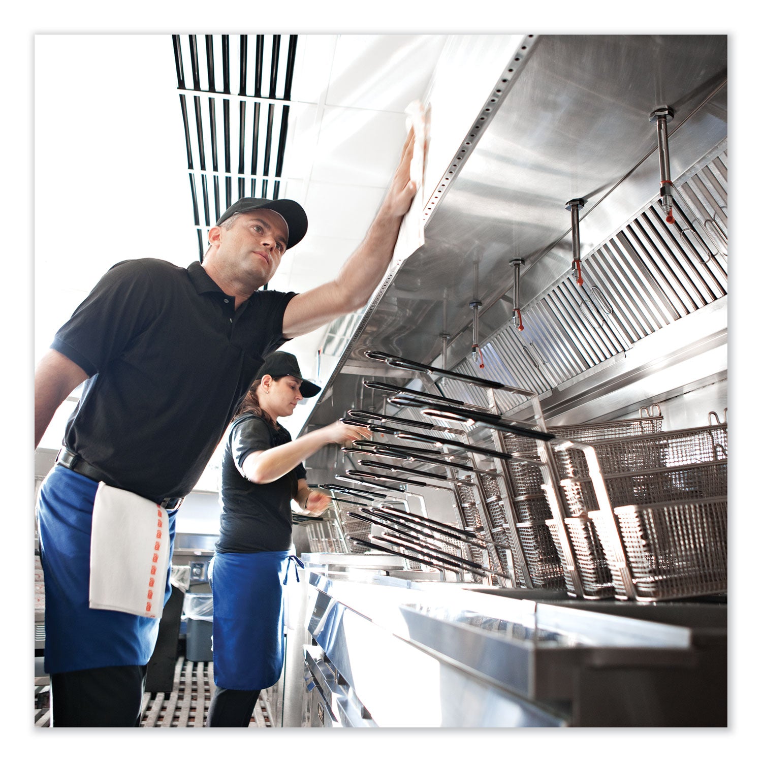 foodservice-cloth-13-x-24-white-150-carton_trk192191 - 6