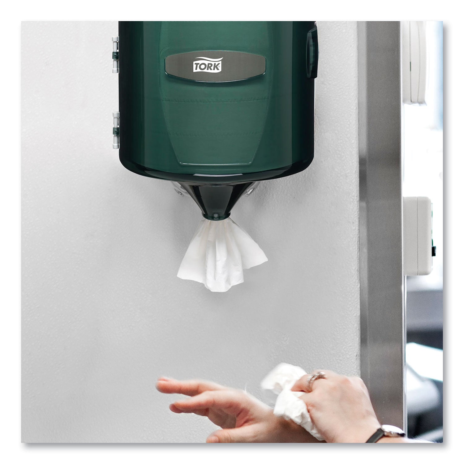 Centerfeed Hand Towel, 2-Ply, 7.6 x 11.75, White, 530/Roll, 6 Roll/Carton
