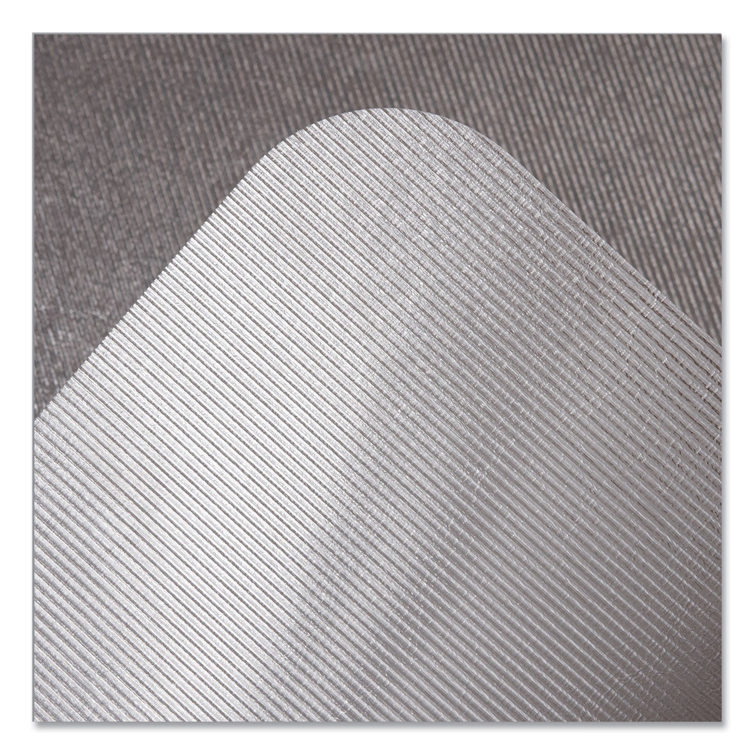 floor+mate-for-hard-floor-to-medium-pile-carpet-up-to-075-46-x-48-clear_esr121442 - 4