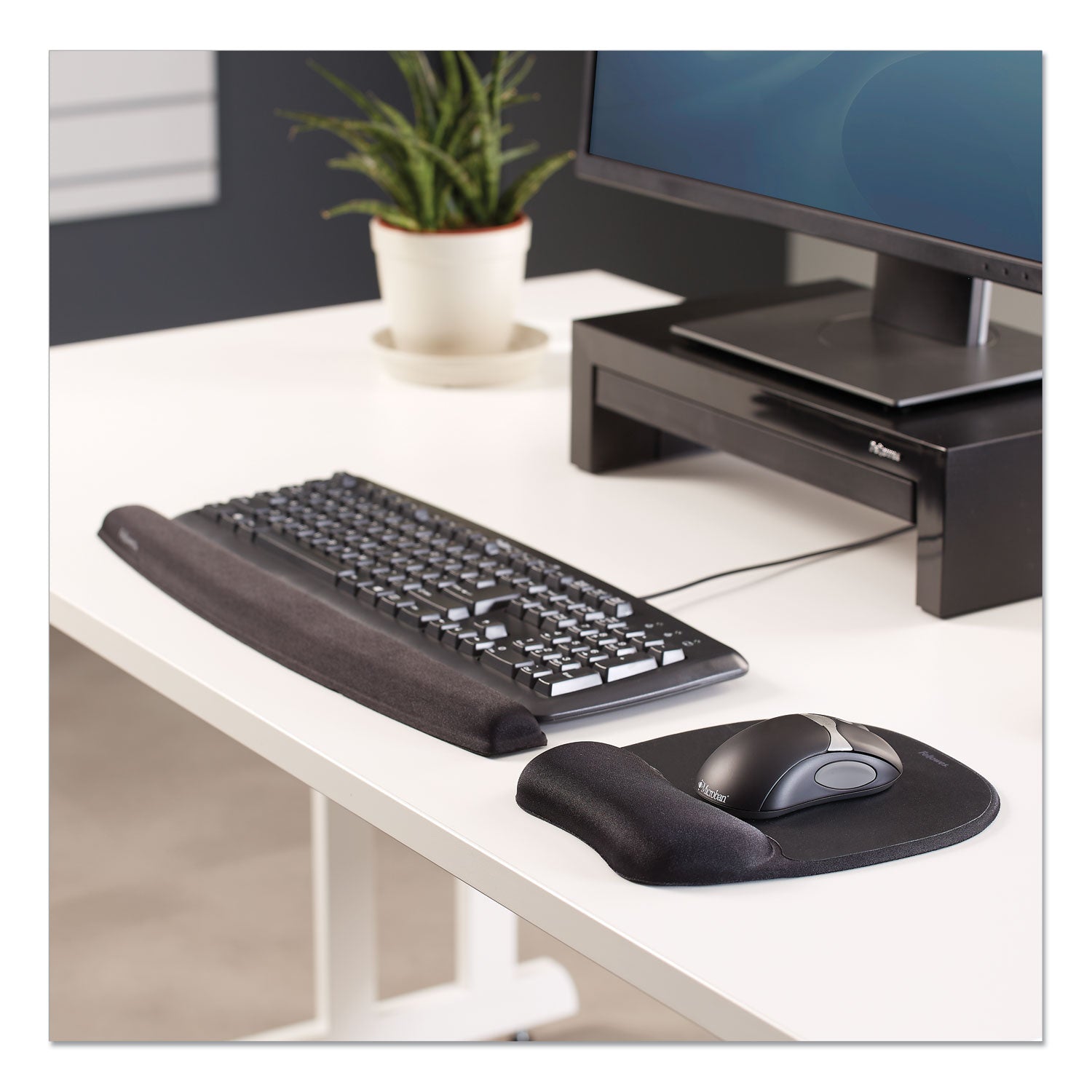Memory Foam Mouse Pad with Wrist Rest, 7.93 x 9.25, Black - 