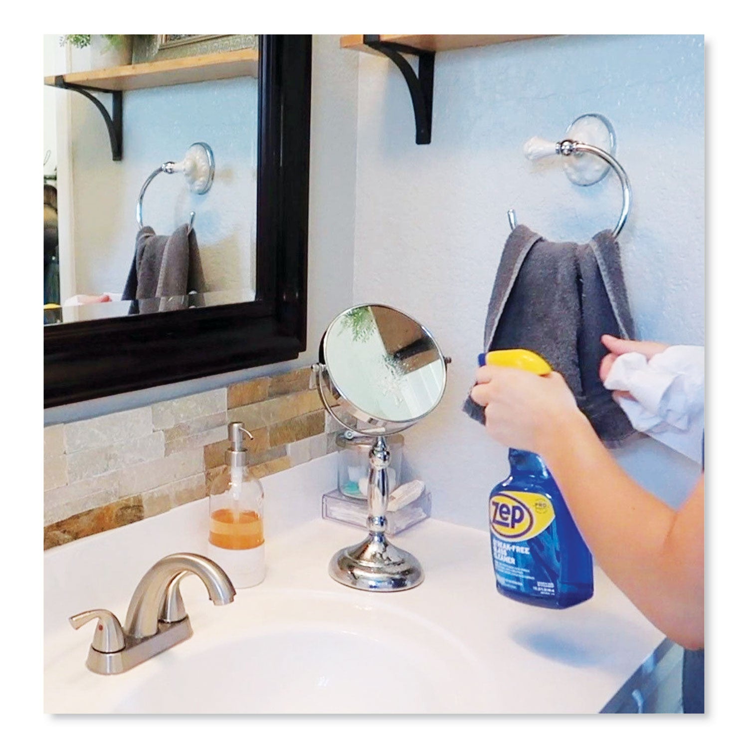streak-free-glass-cleaner-pleasant-scent-32-oz-spray-bottle-12-carton_zpezu112032ct - 8