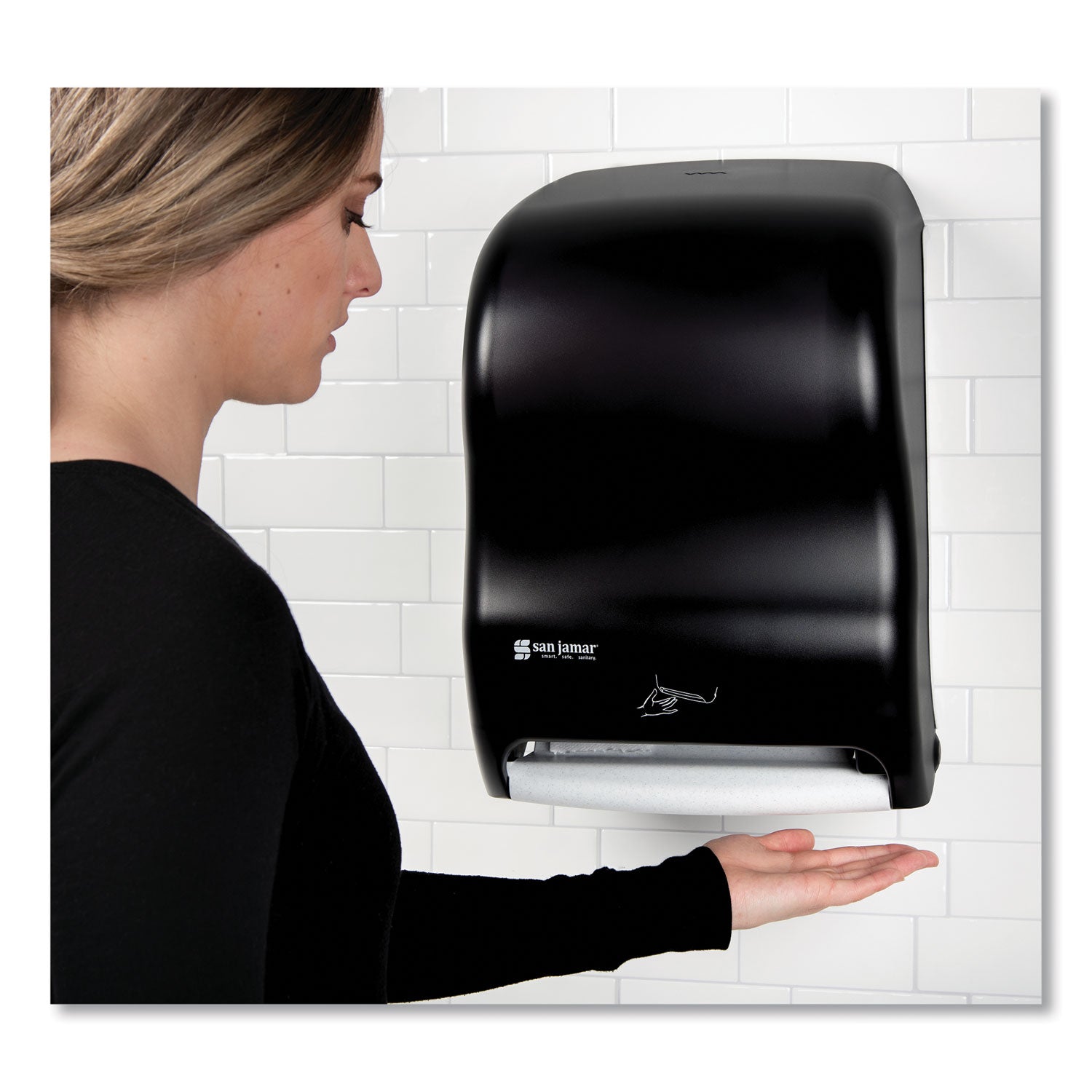 smart-system-with-iq-sensor-towel-dispenser-1175-x-9-x-155-black-pearl_sjmt1400tbk - 3